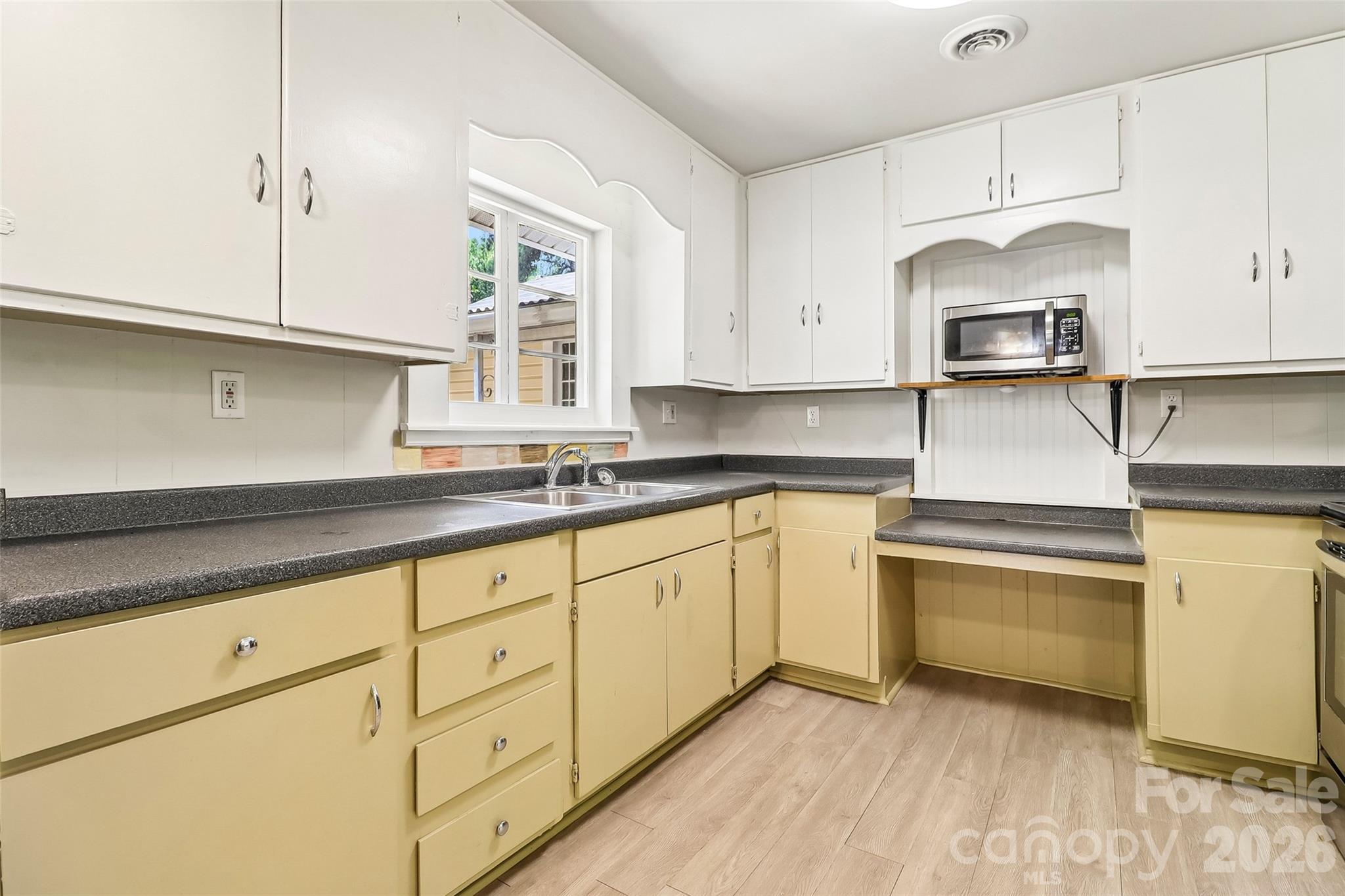 130 Lancaster Street Property Photo 2