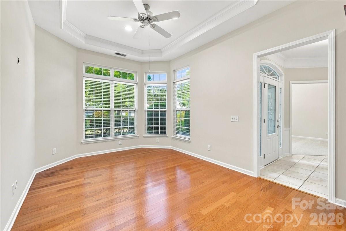 36145 Watsonia Street Property Photo 9