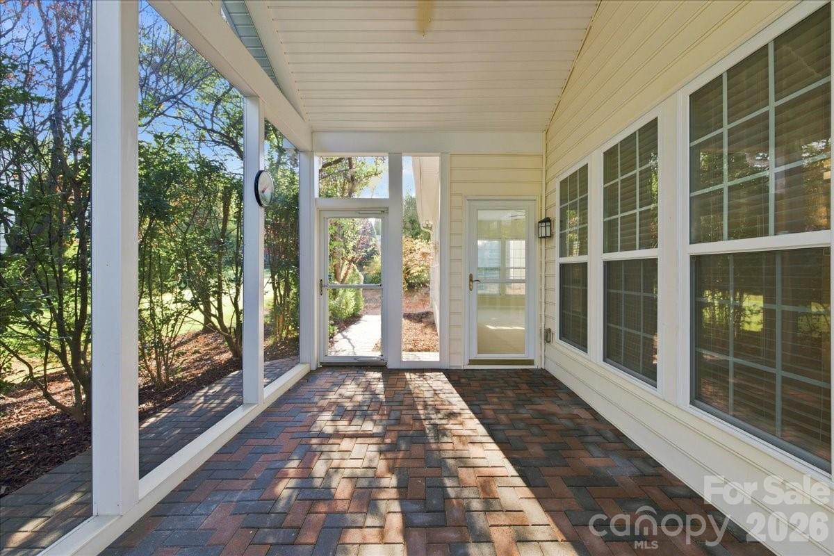36145 Watsonia Street Property Photo 22