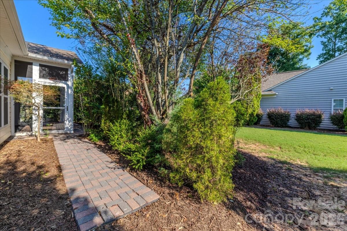 36145 Watsonia Street Property Photo 37