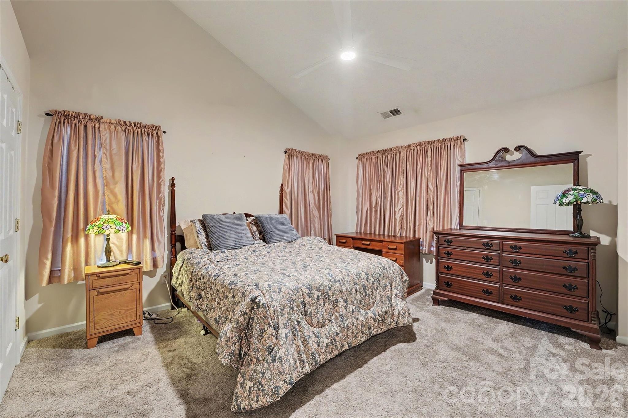 9866 Treeside Lane Property Photo 14