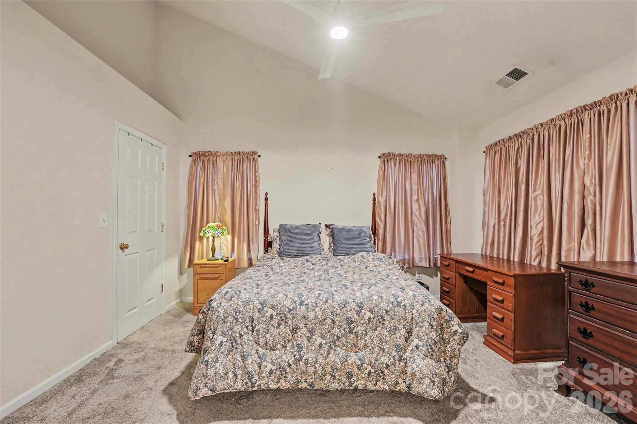 9866 Treeside Lane Property Photo 15