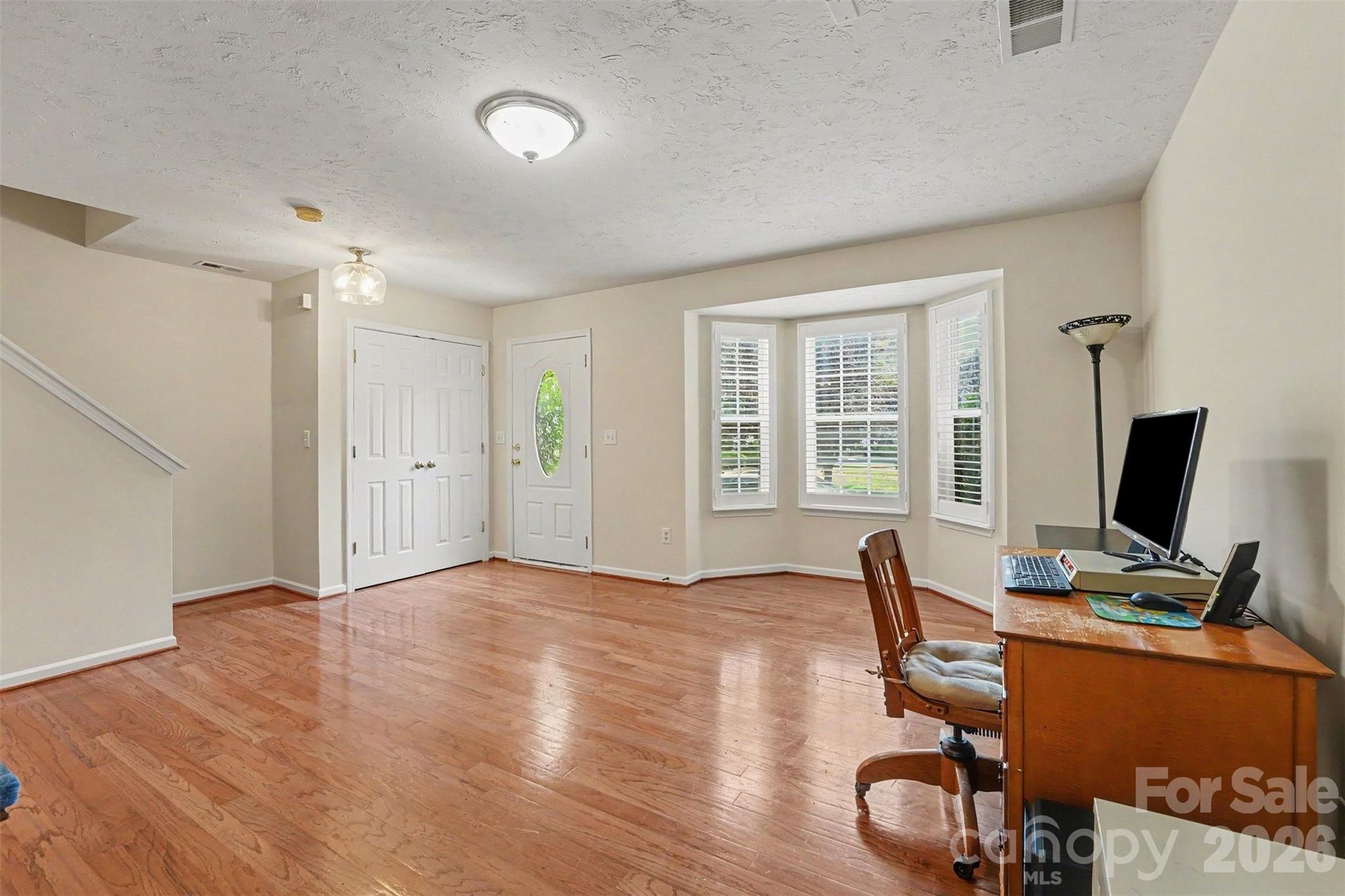9866 Treeside Lane Property Photo 20