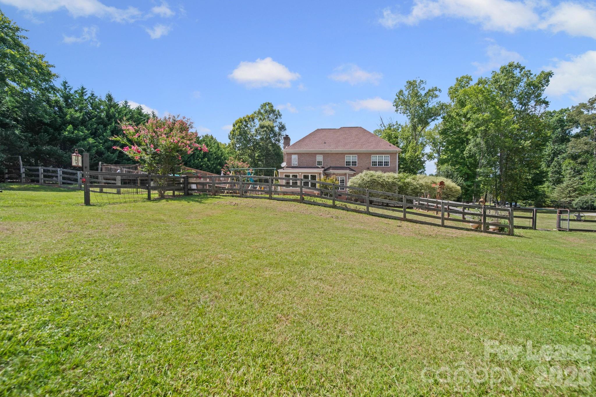 7107 Nesbit Road Property Photo 33