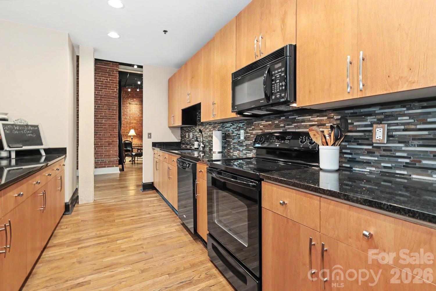 310 Arlington Avenue 214 Property Photo 11