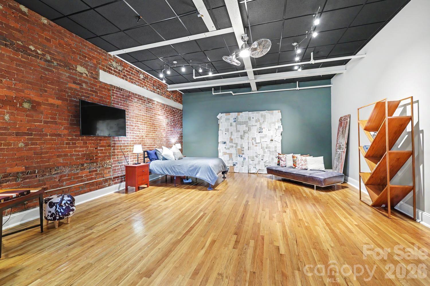 310 Arlington Avenue 214 Property Photo 12
