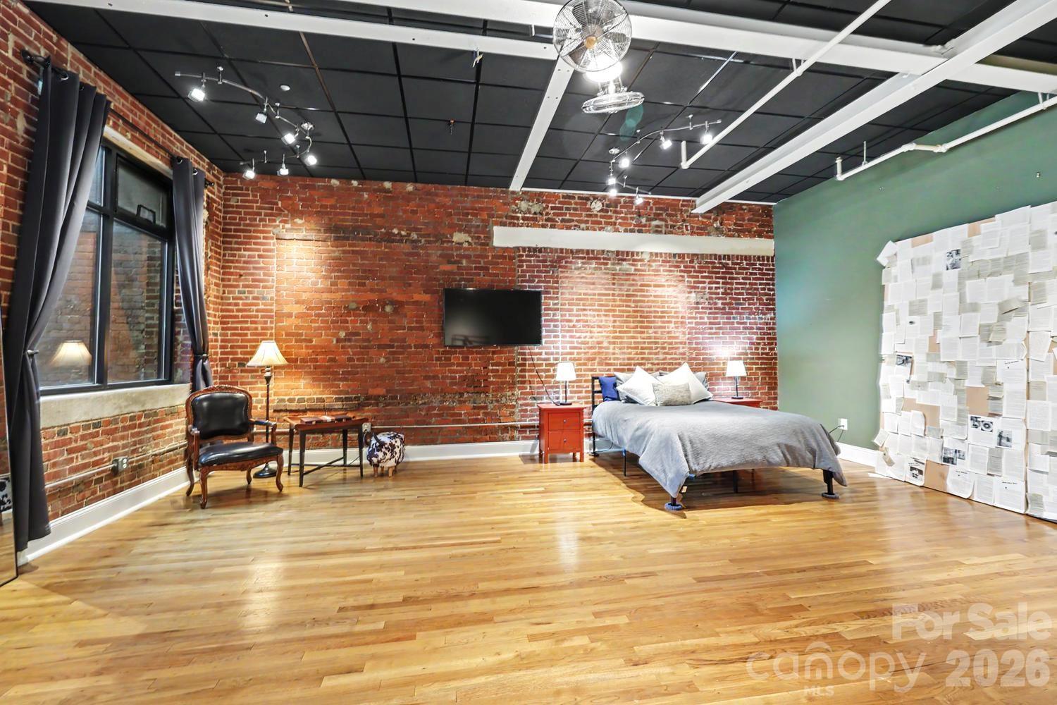 310 Arlington Avenue 214 Property Photo 13