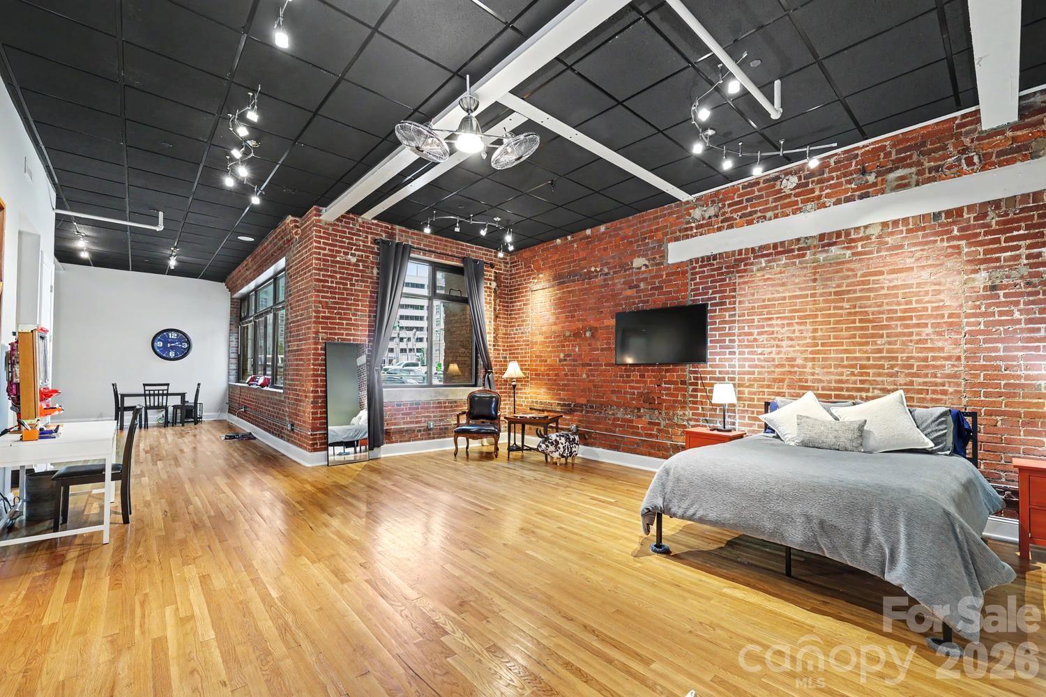 310 Arlington Avenue 214 Property Photo 14