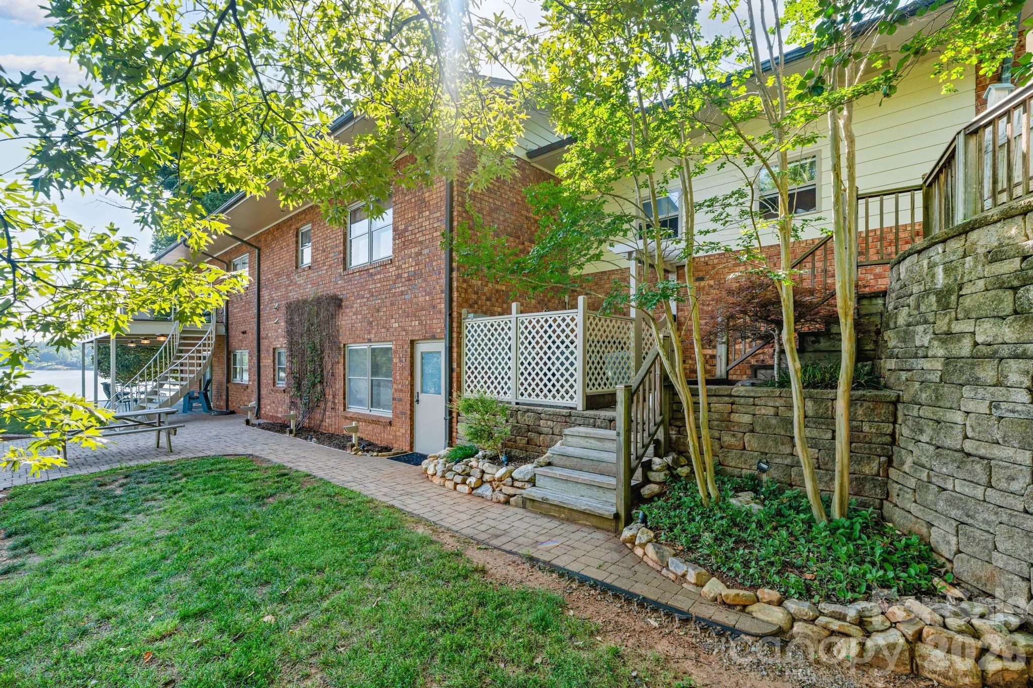 6296 Southlake Drive Property Photo 45