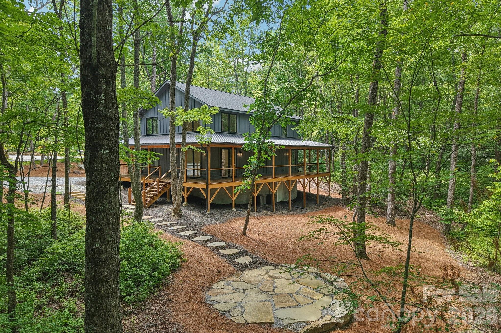 365 Cherokee Circle Property Photo 3