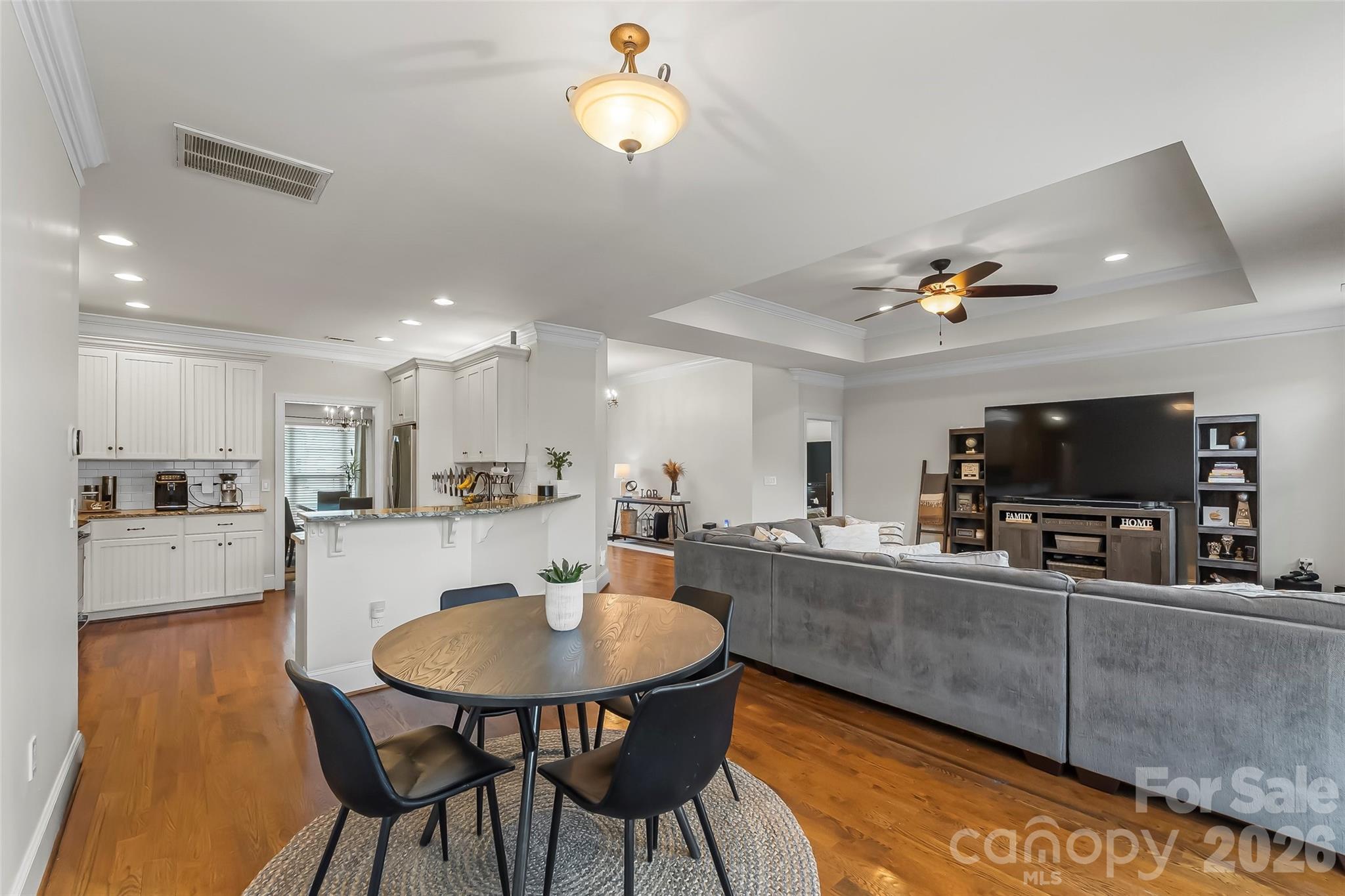 1776 White Water Court Property Photo 8
