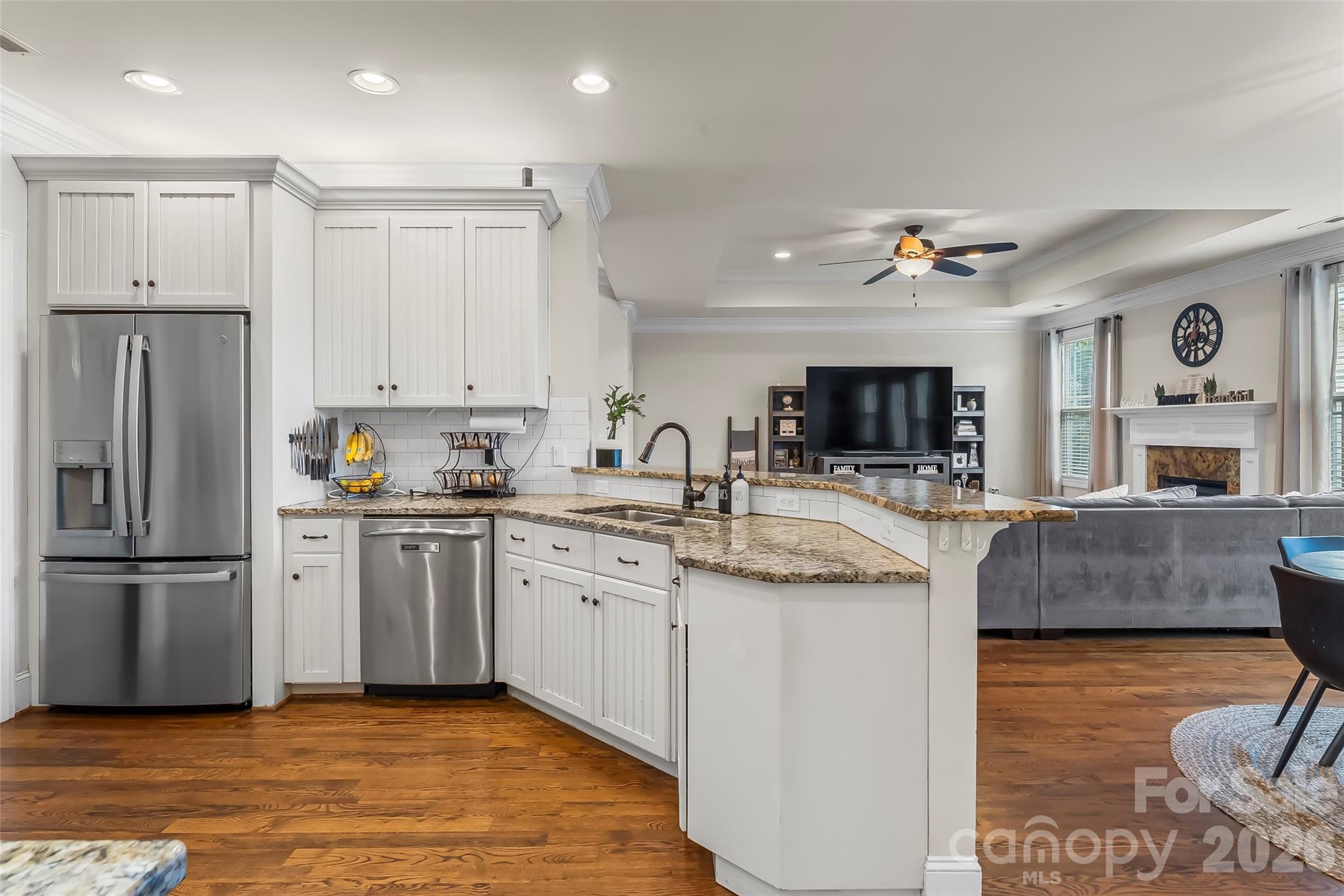 1776 White Water Court Property Photo 10