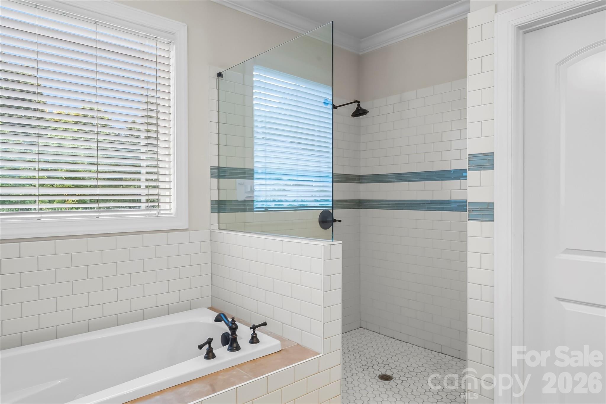 1776 White Water Court Property Photo 15