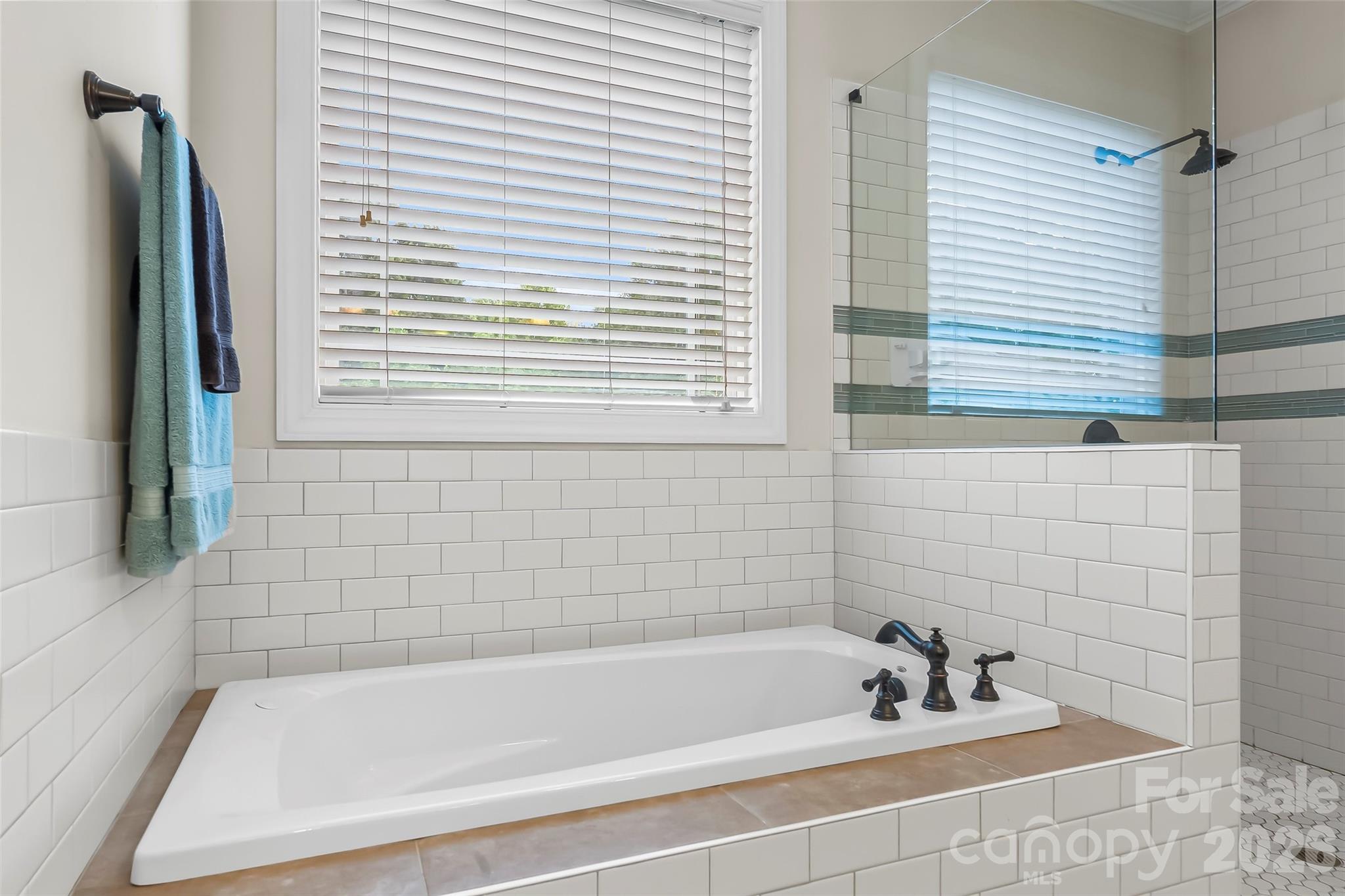 1776 White Water Court Property Photo 16
