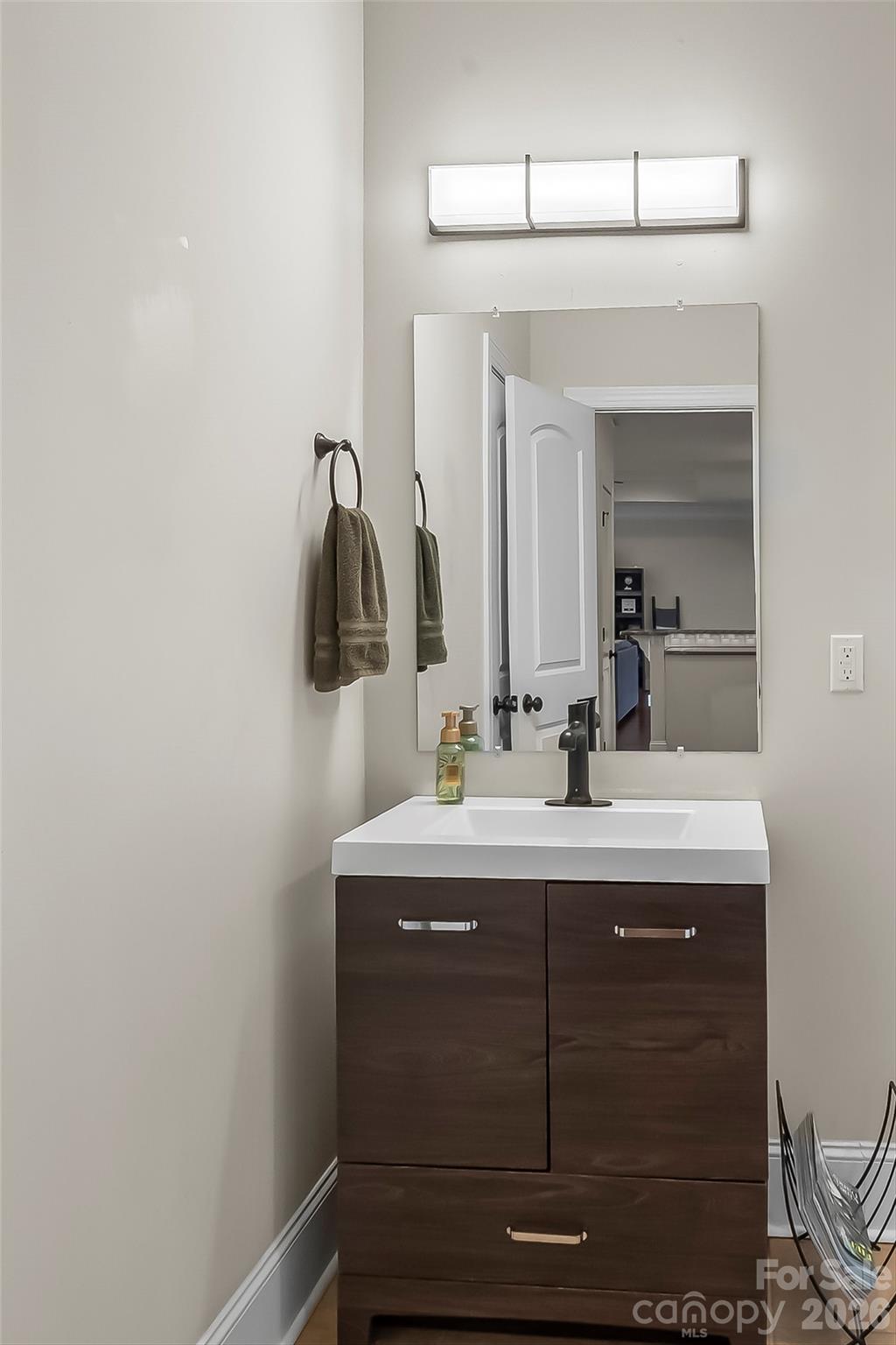 1776 White Water Court Property Photo 20