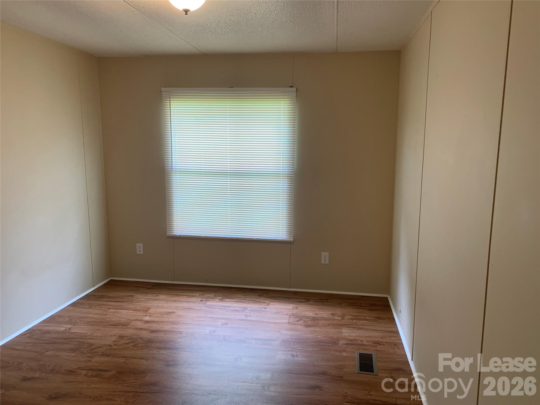 135 Langtree Road Property Photo 8