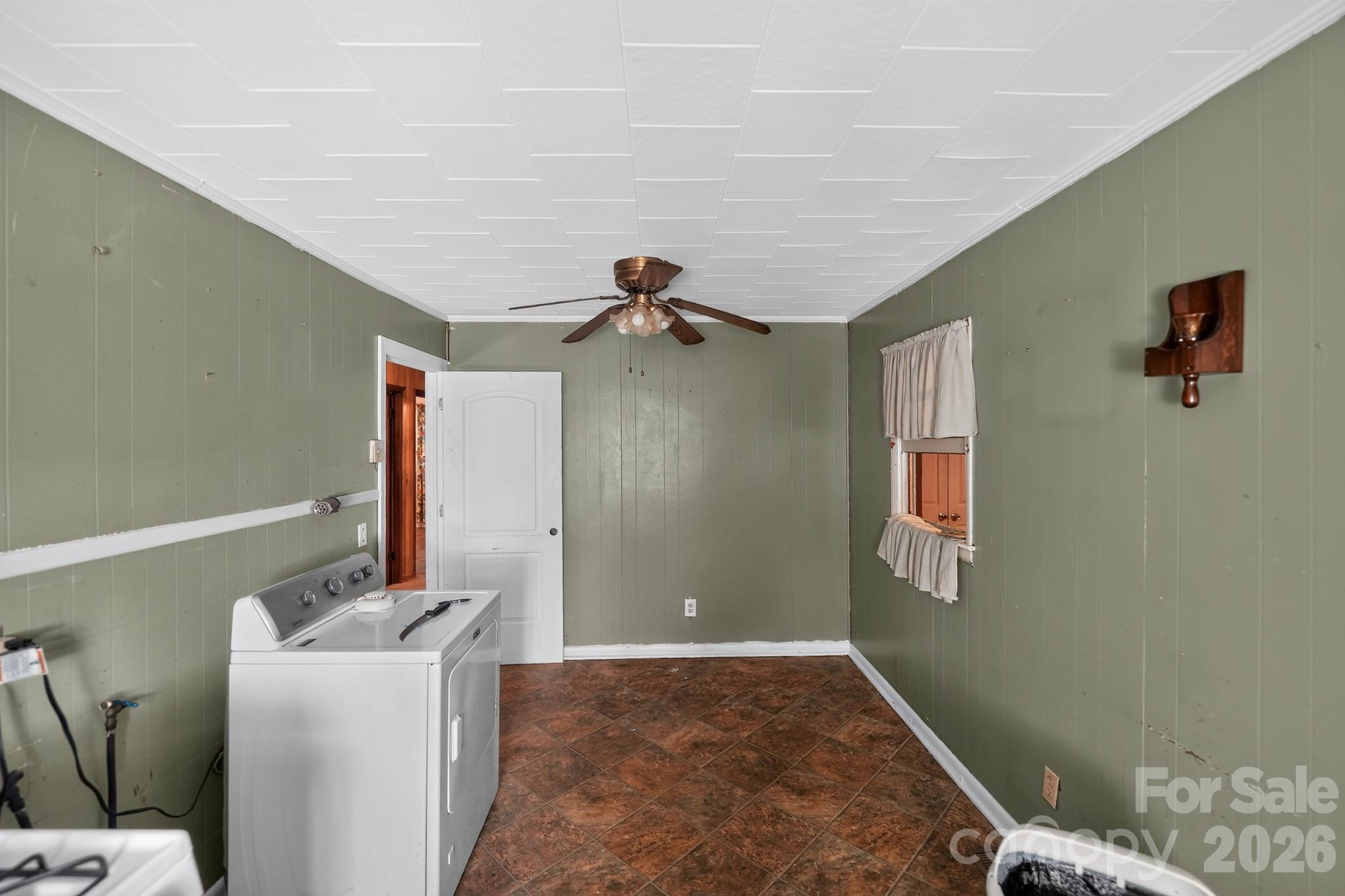 2578 Simpson Road Property Photo 11