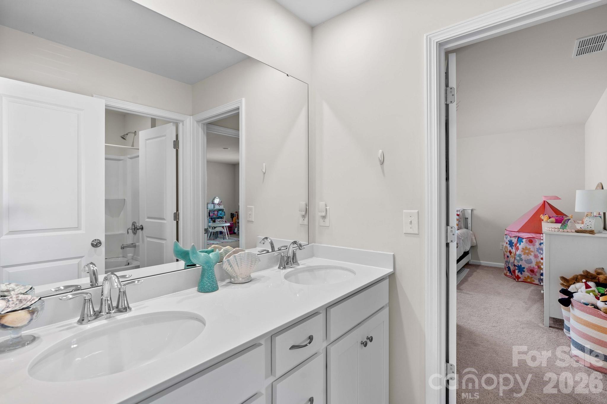 206 Abersham Drive Property Photo 28