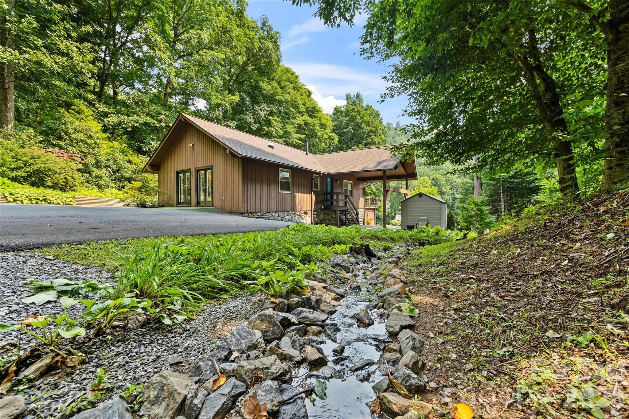 4 Timbersong Drive Property Photo 4