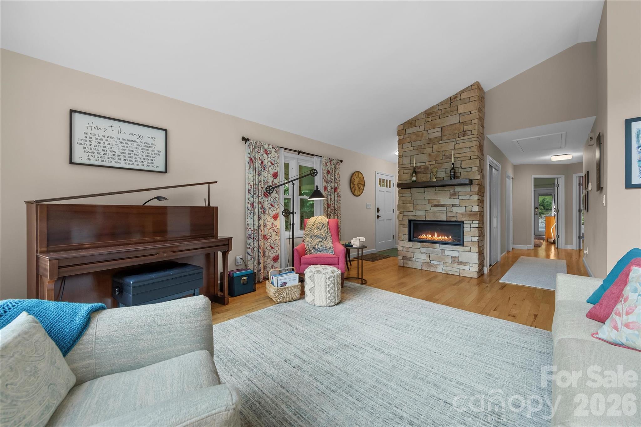 4 Timbersong Drive Property Photo 9