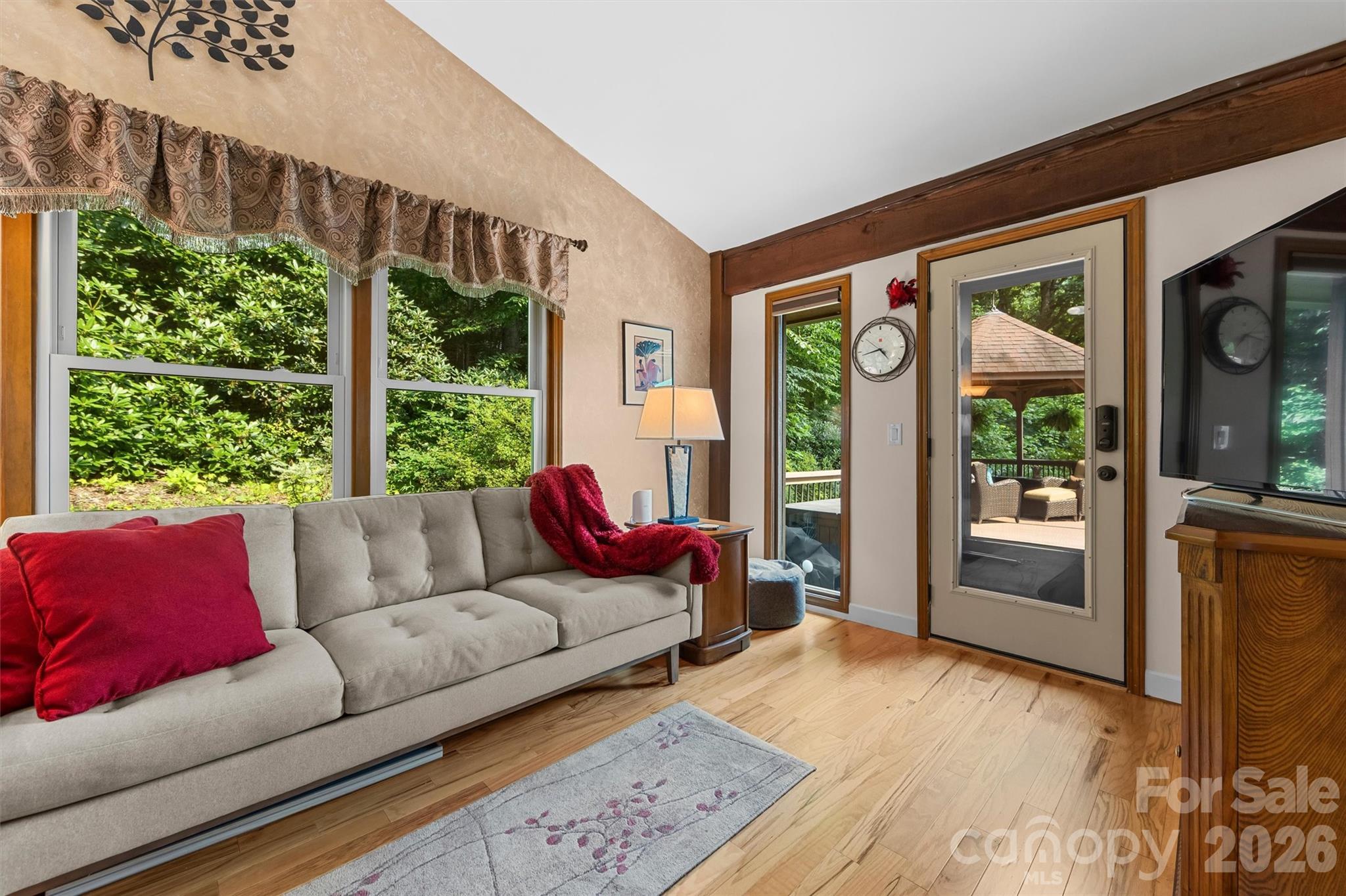 4 Timbersong Drive Property Photo 15