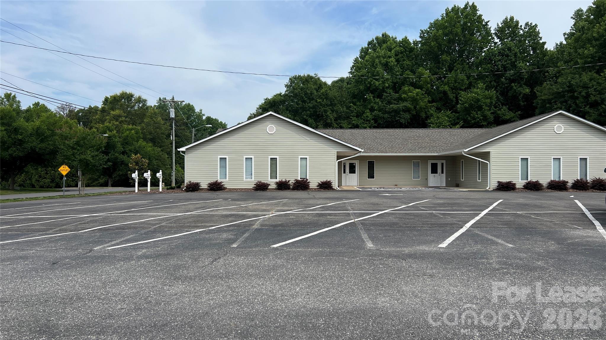 425 Cherryville Road Suite A Property Photo 5