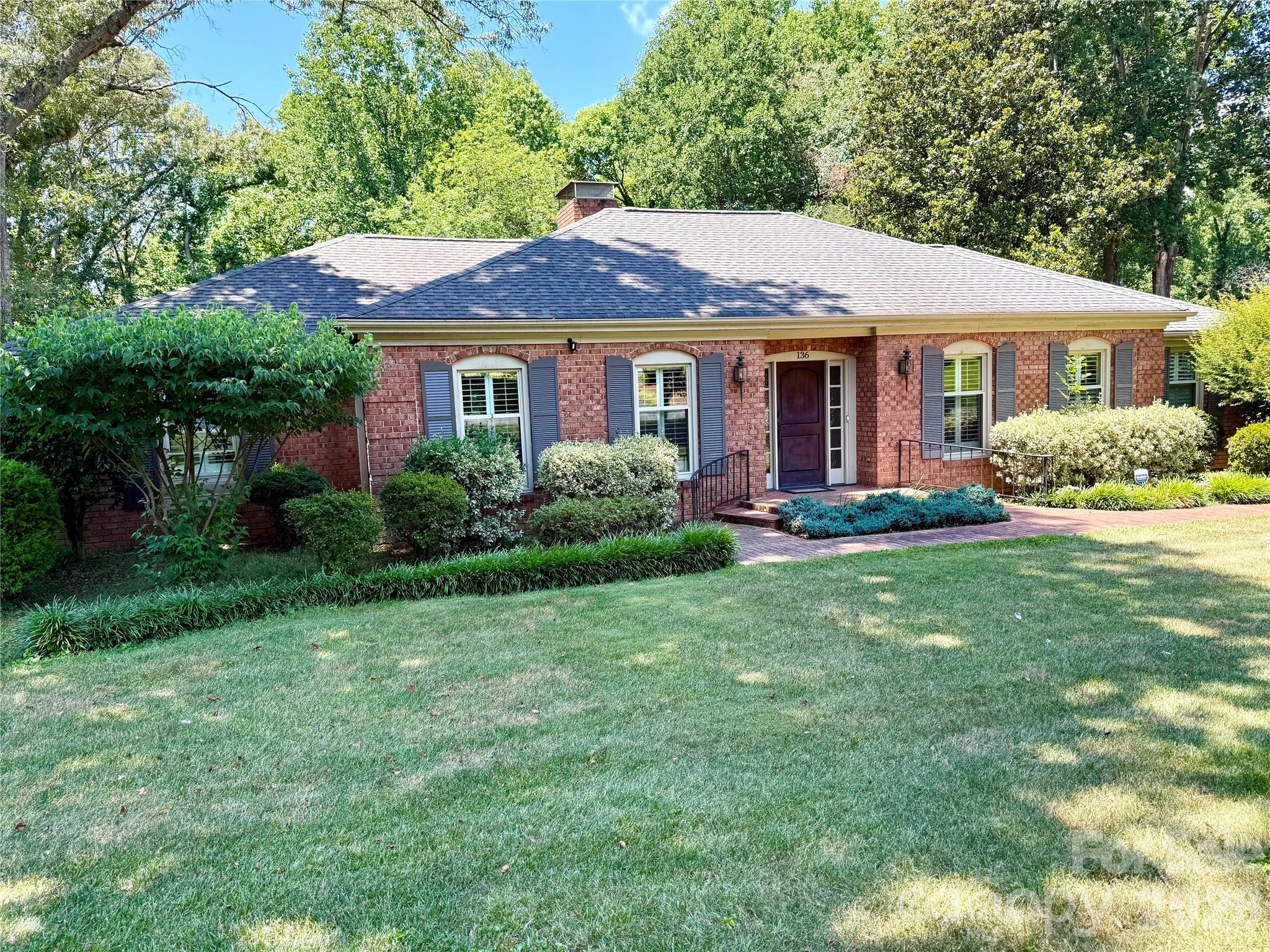 136 Mimosa Hills Drive Property Photo 3