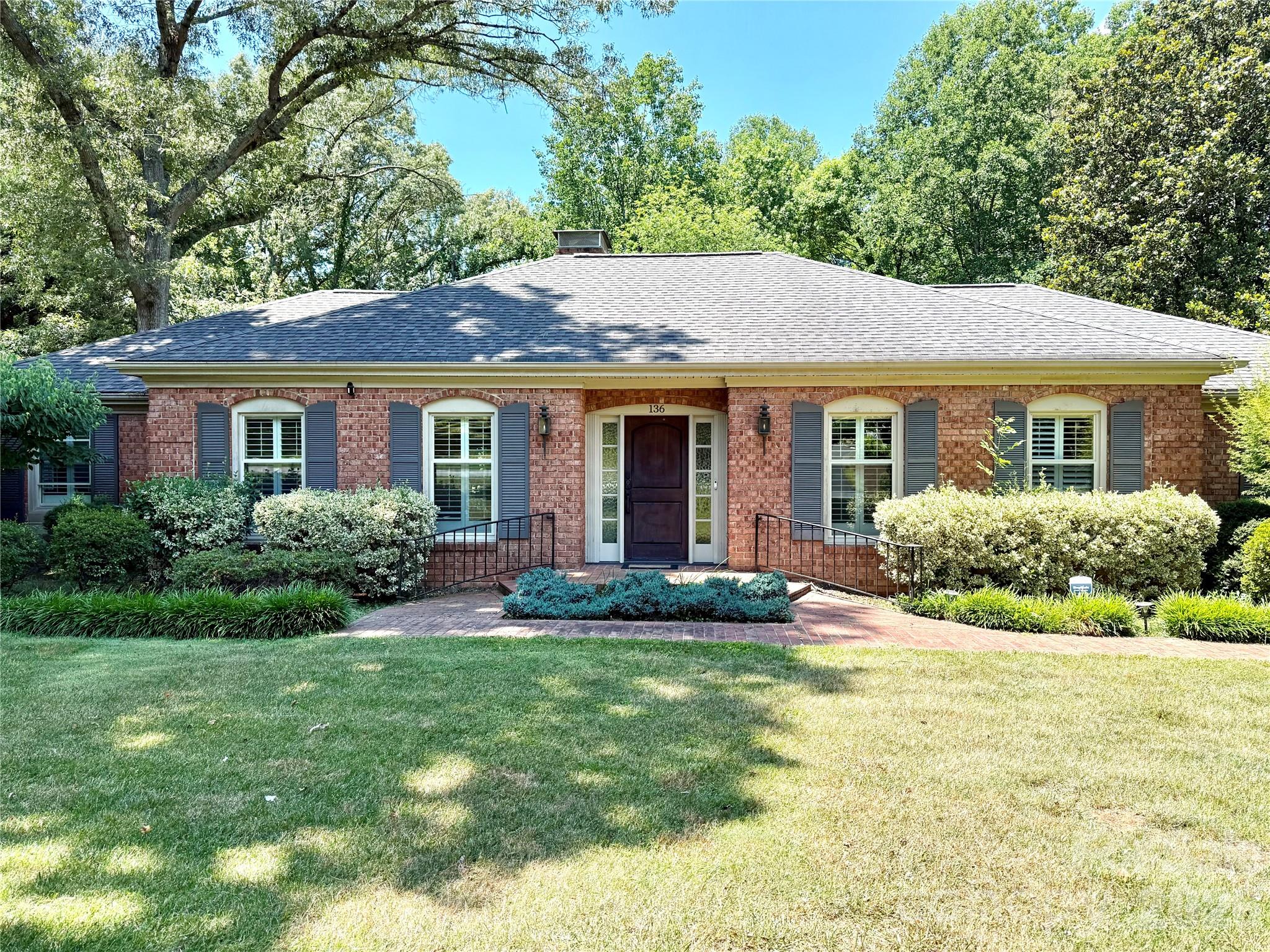 136 Mimosa Hills Drive Property Photo 4