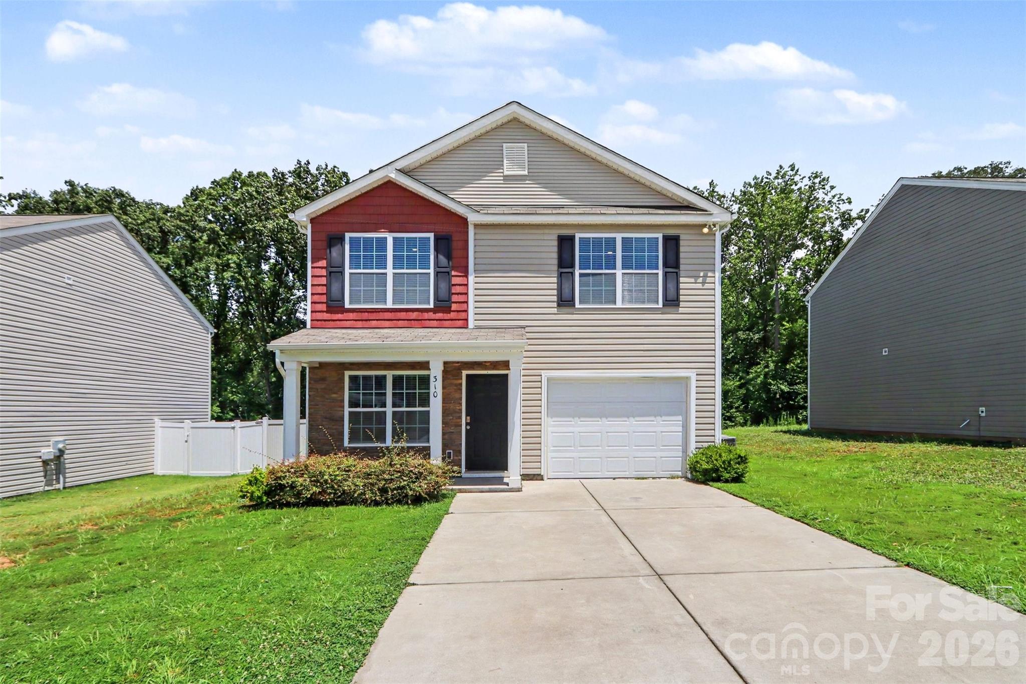 310 Kingsford Drive Property Photo 2