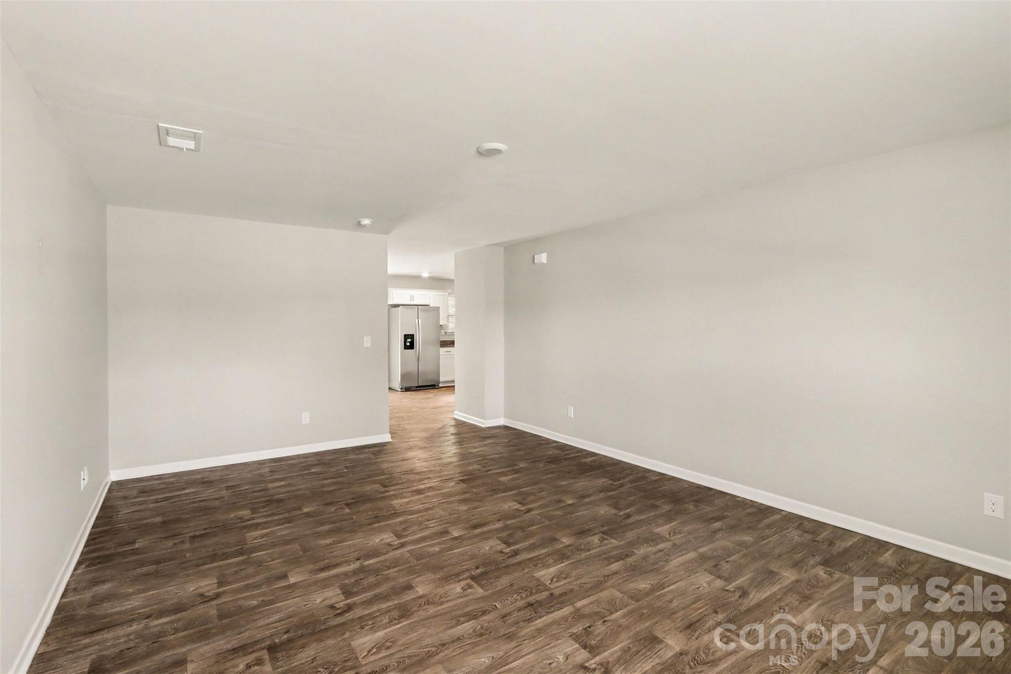 310 Kingsford Drive Property Photo 8