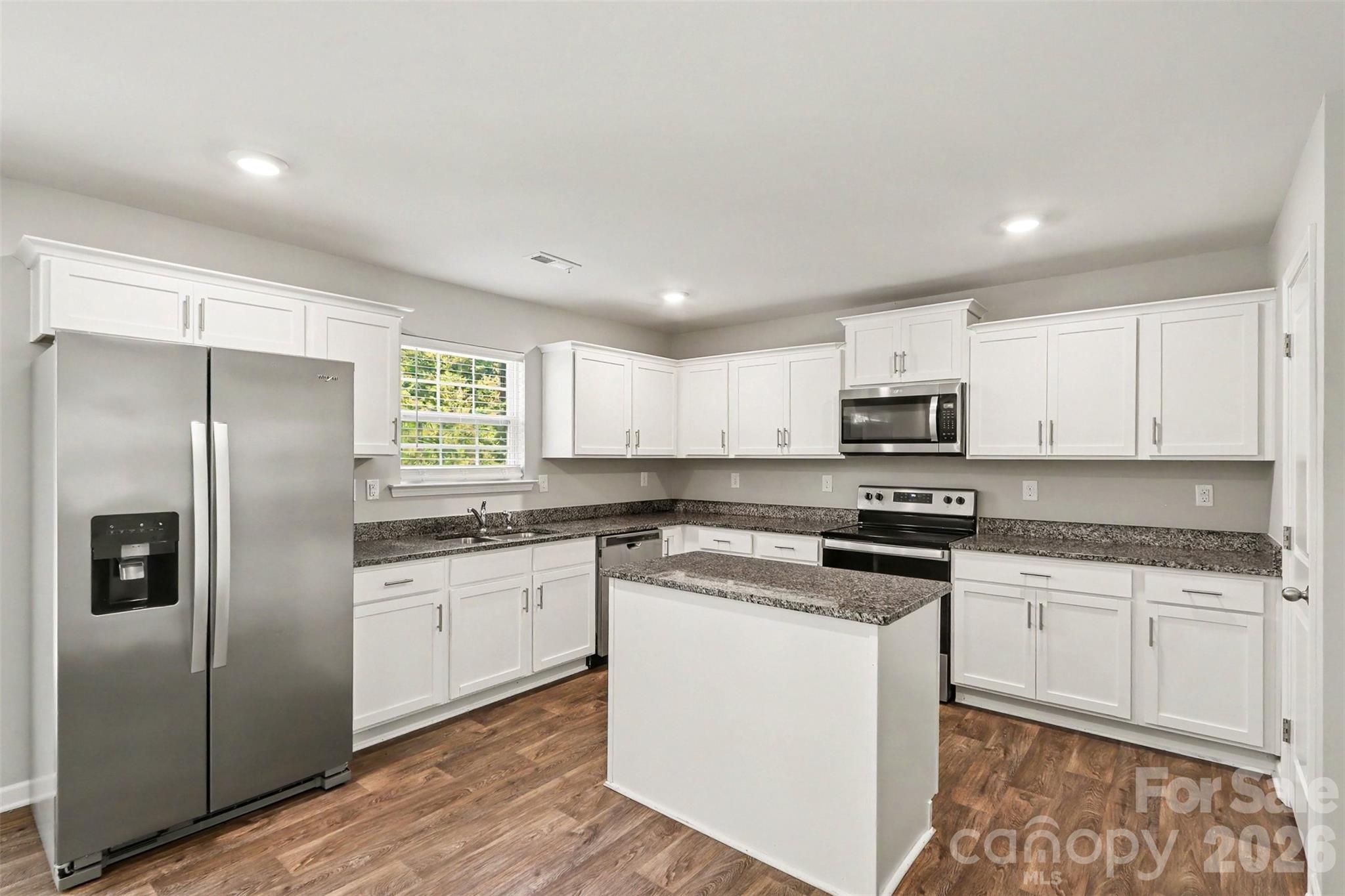 310 Kingsford Drive Property Photo 12