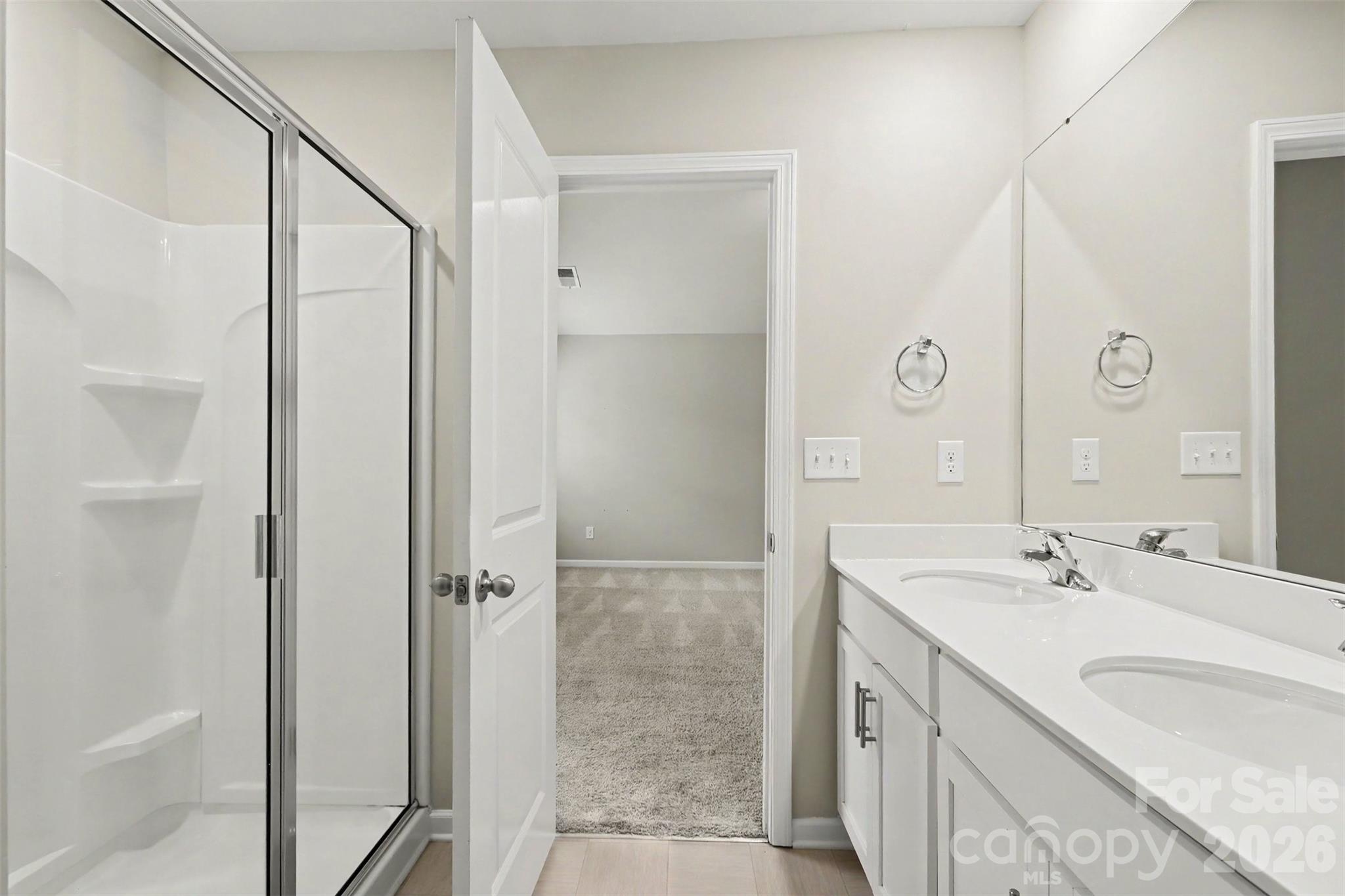 310 Kingsford Drive Property Photo 18