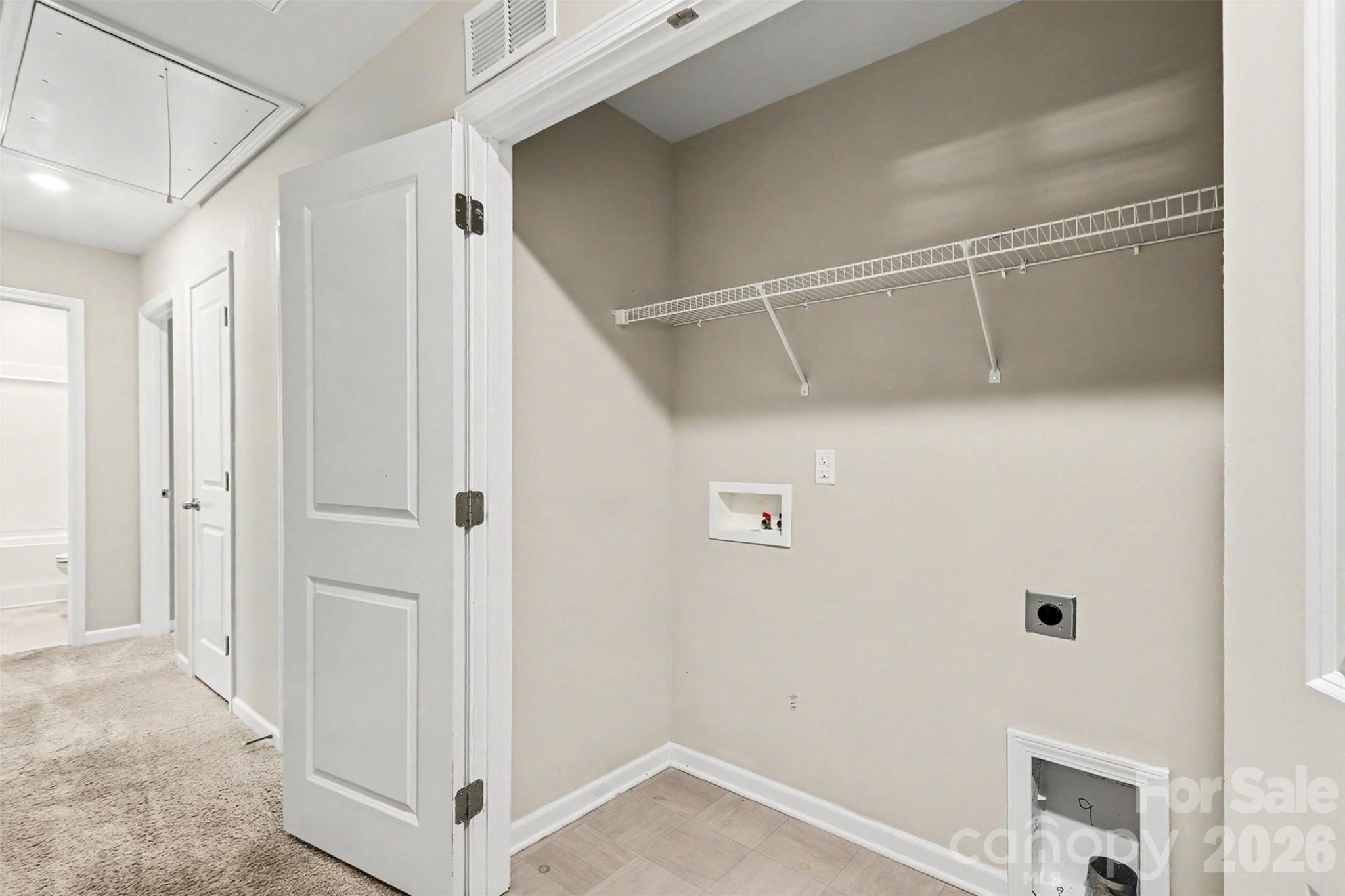 310 Kingsford Drive Property Photo 24