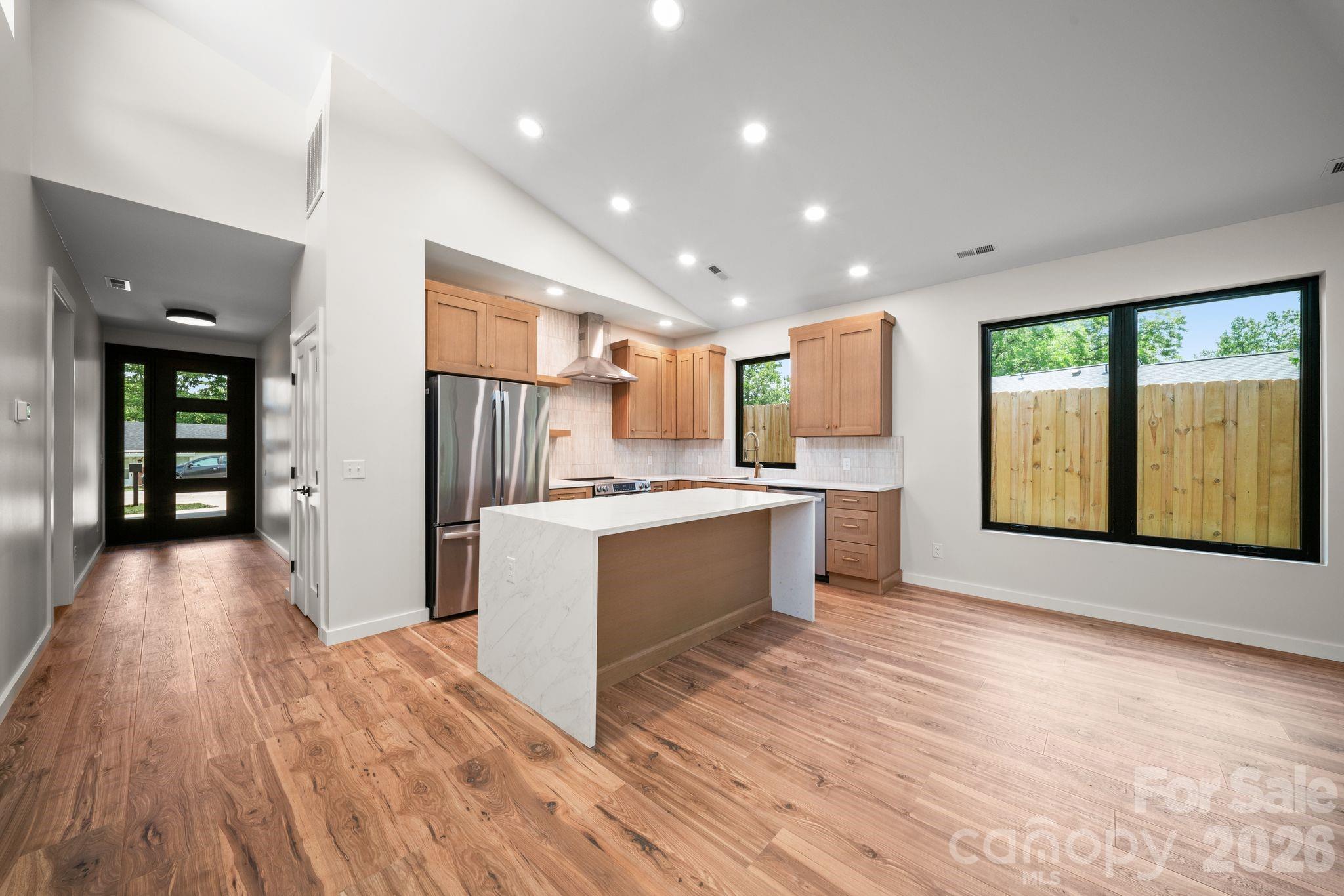 6 Sandhurst Drive Property Photo 3