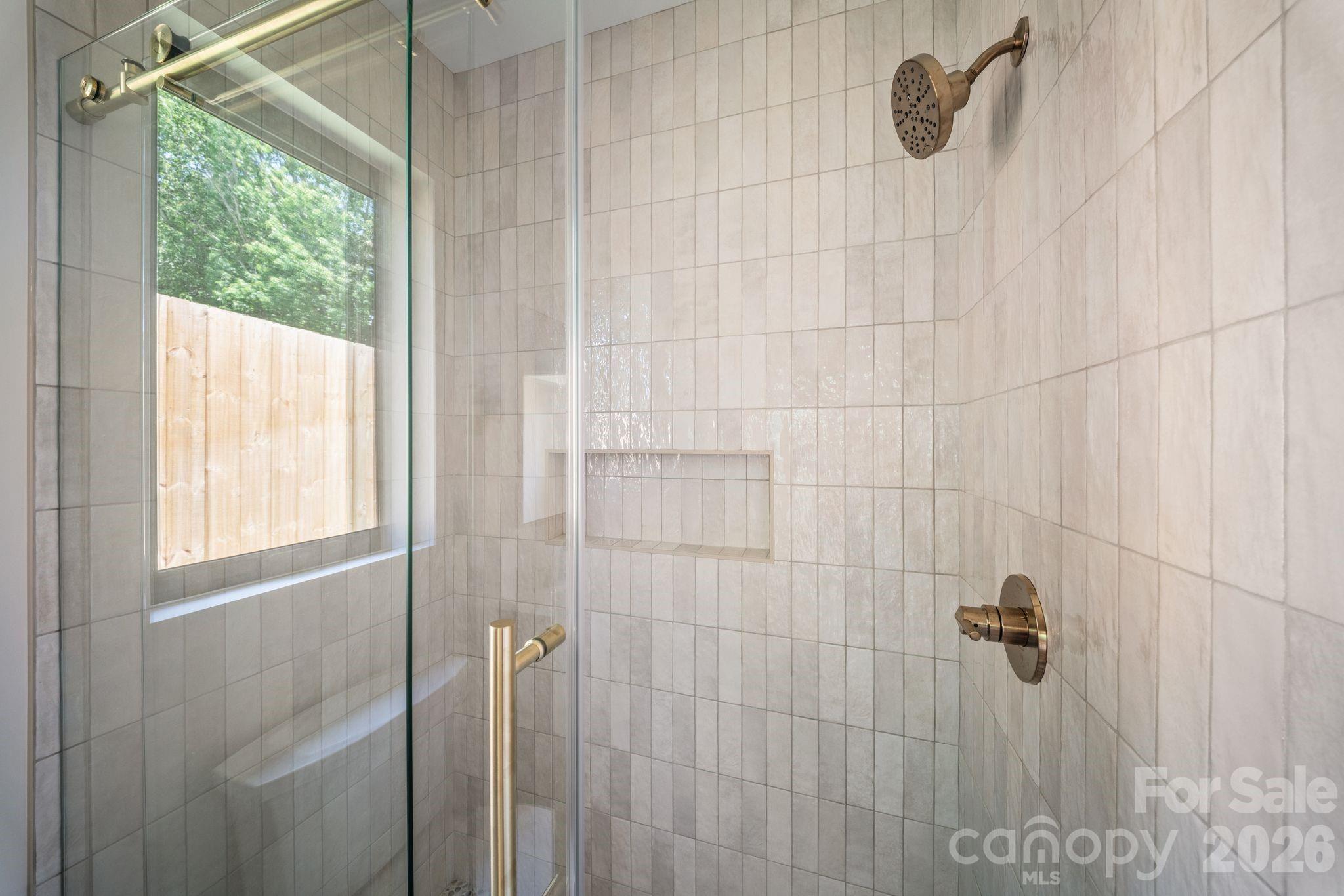 6 Sandhurst Drive Property Photo 11