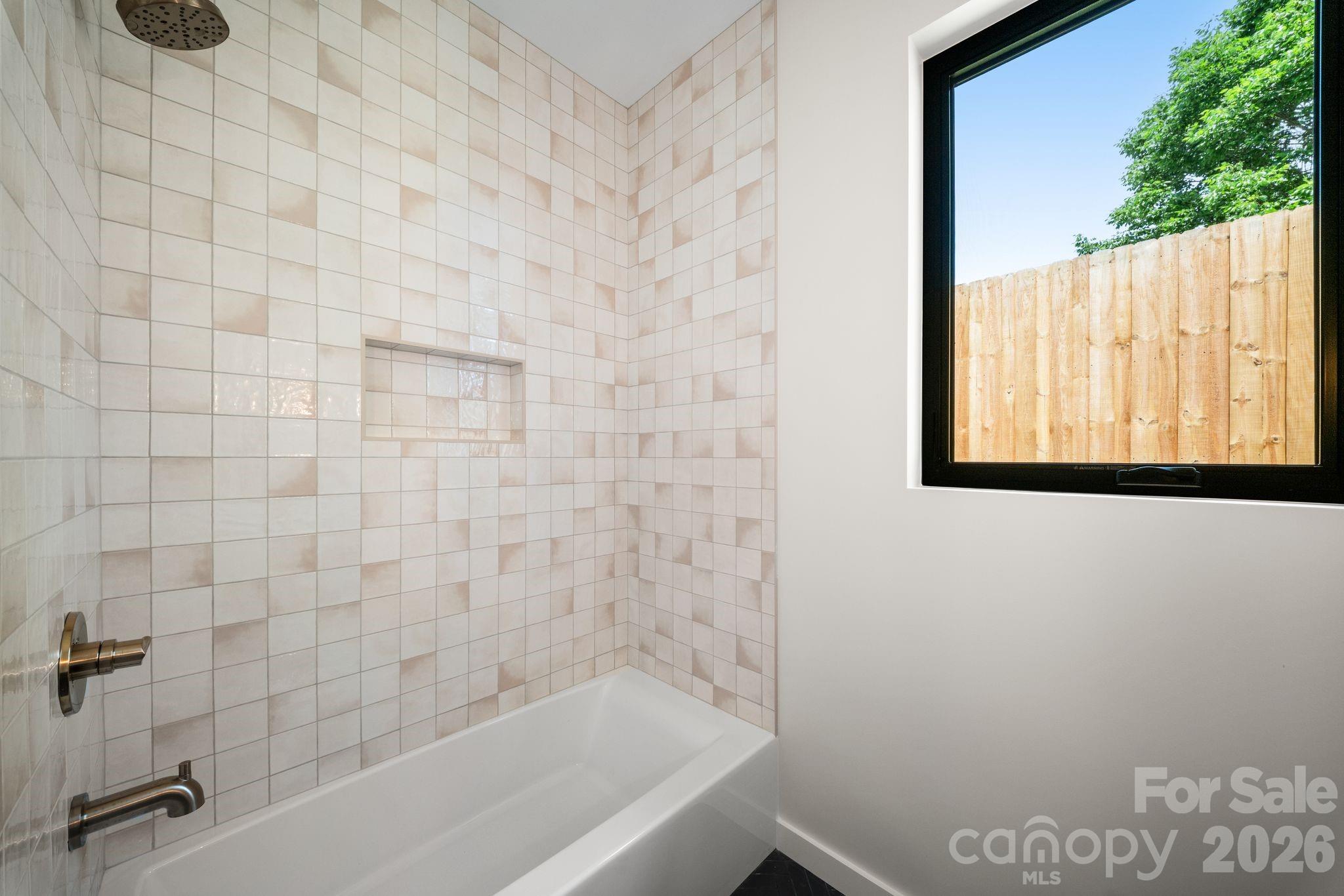 6 Sandhurst Drive Property Photo 14