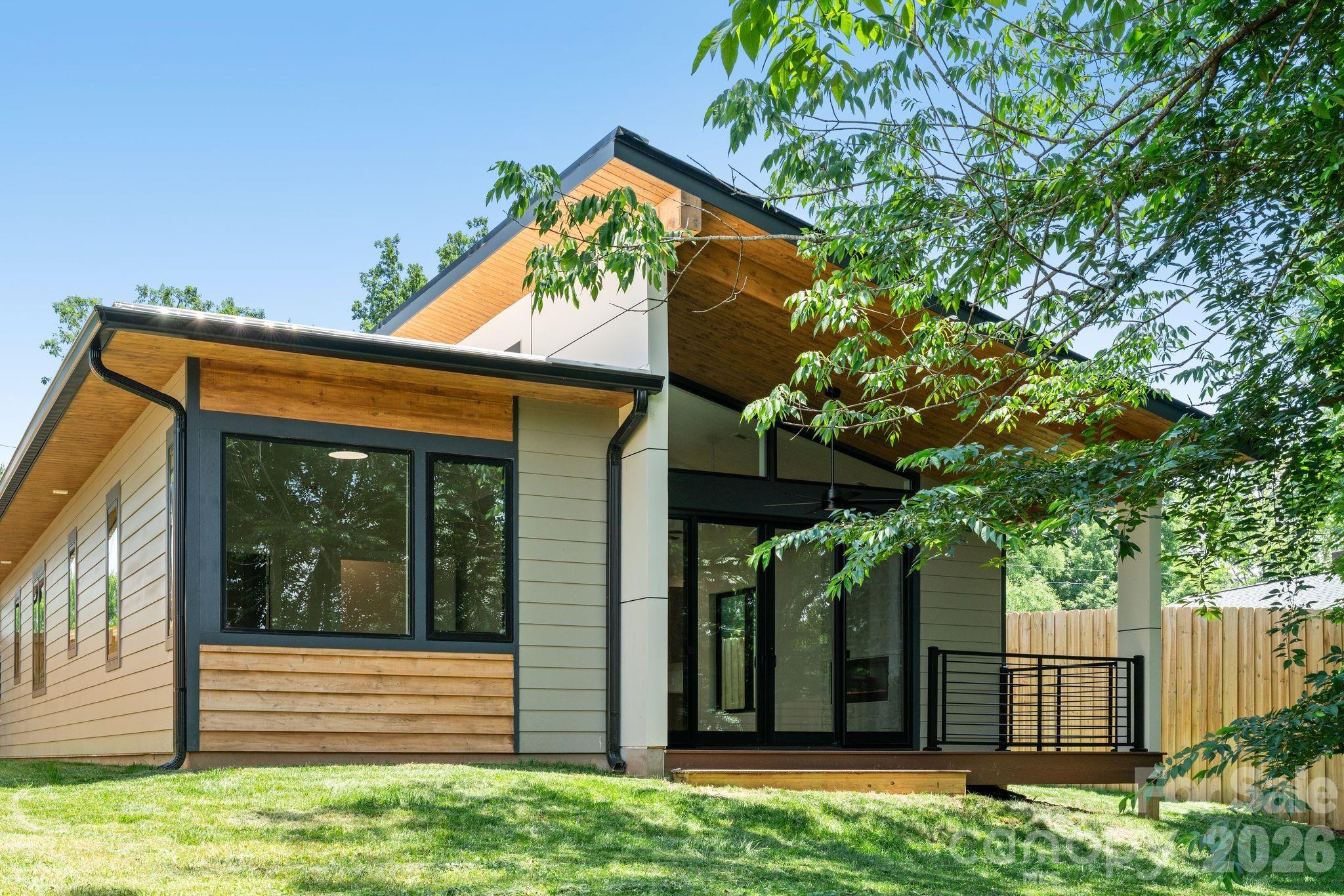 6 Sandhurst Drive Property Photo 18