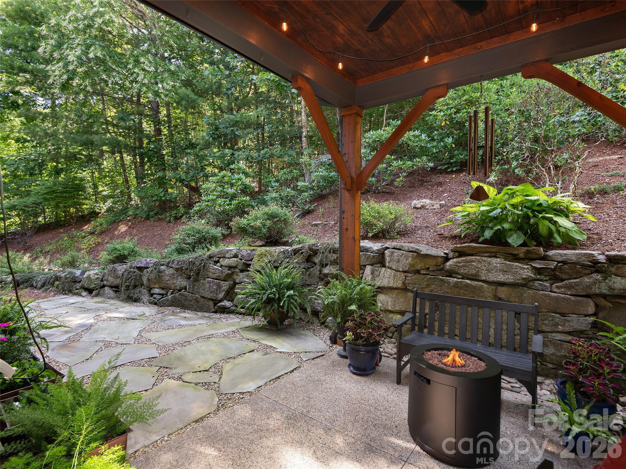 80 Village Pointe Lane Property Photo 12