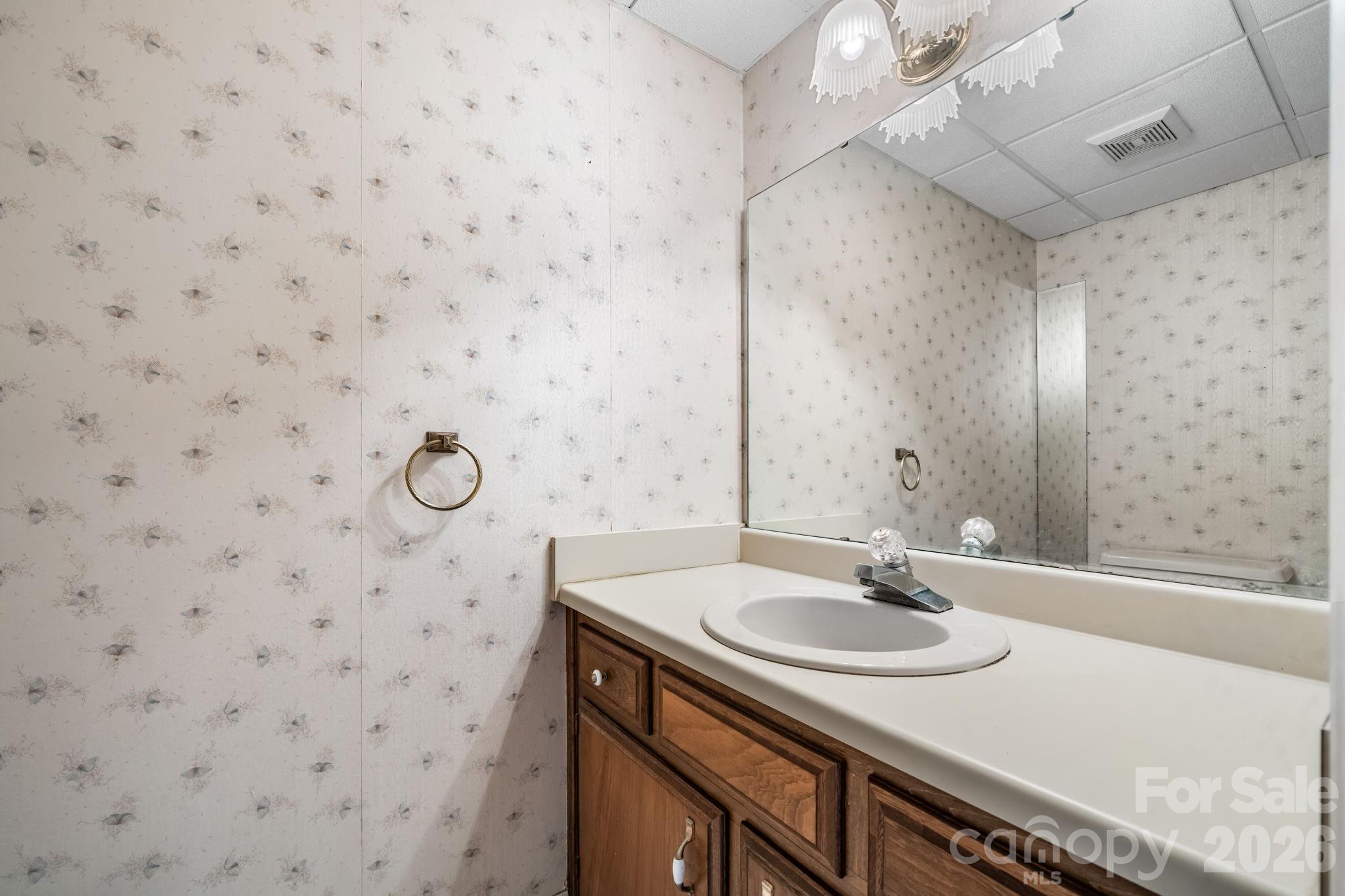 75 Laurelwood Drive 97 Property Photo 11