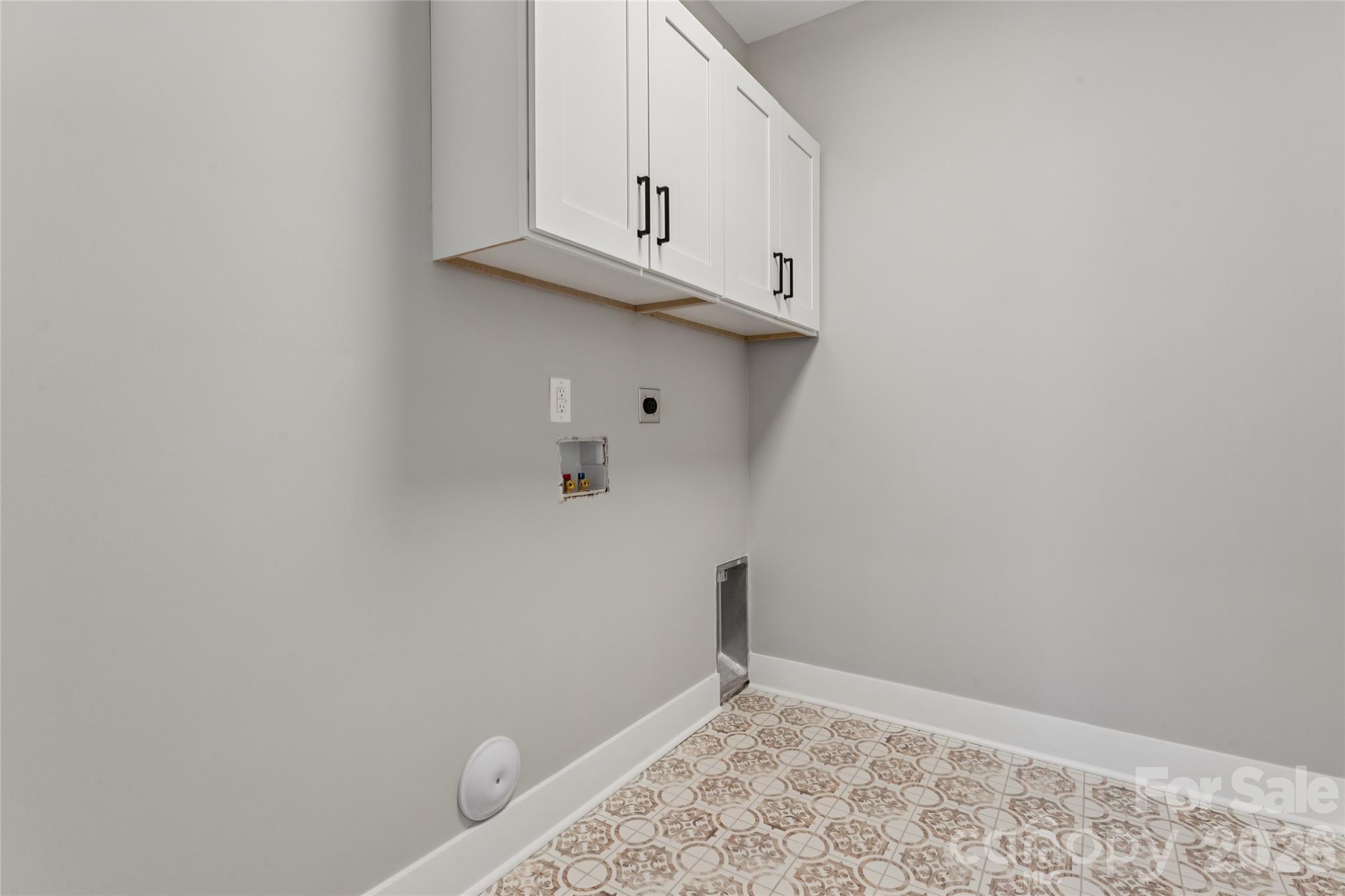 144 Reserve Drive Property Photo 10