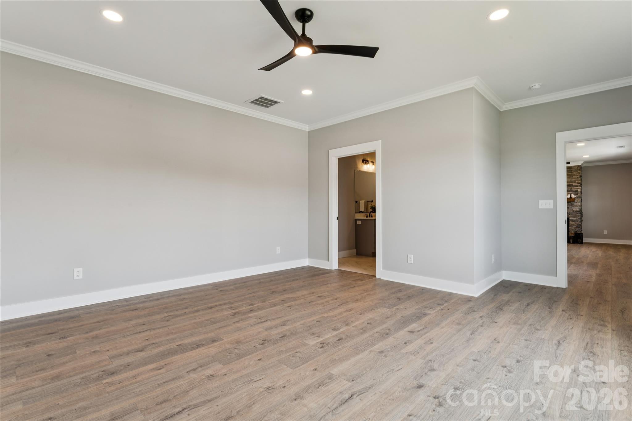 144 Reserve Drive Property Photo 13