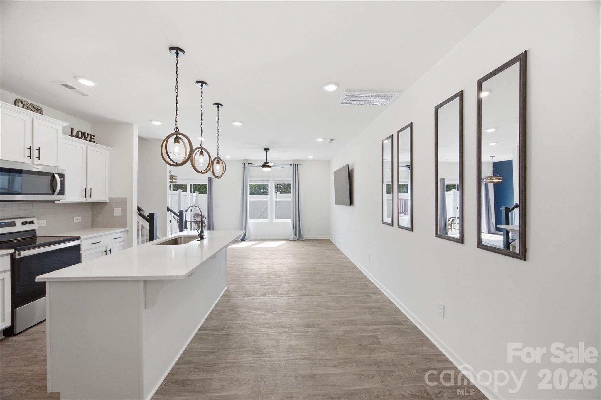 2037 Crooked Oak Lane Property Photo 7