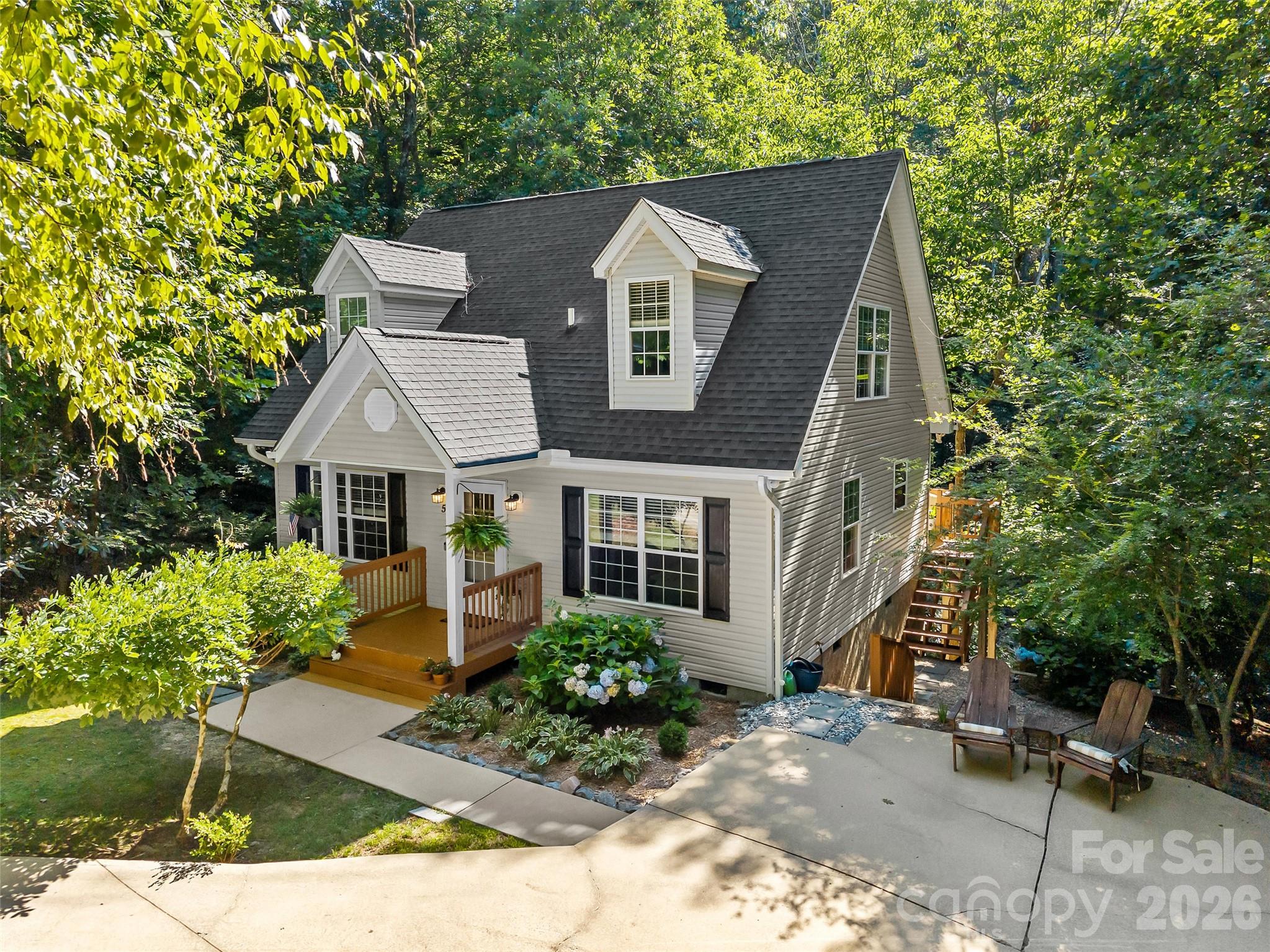 53 Honeysuckle Ridge Road Property Photo 1