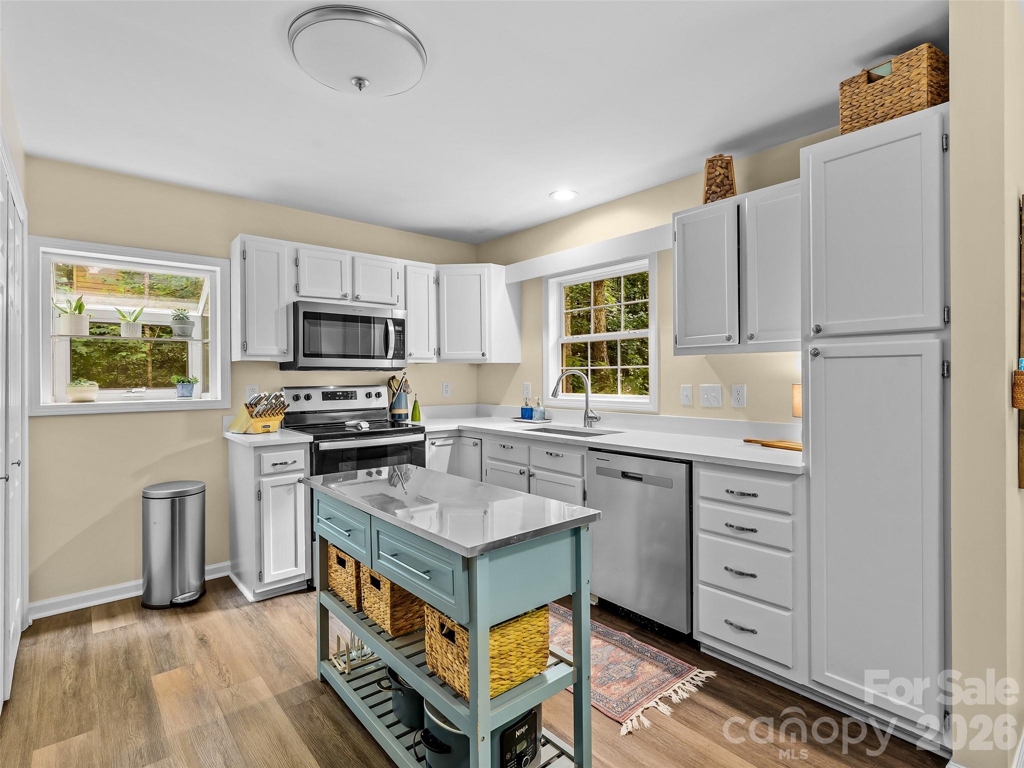 53 Honeysuckle Ridge Road Property Photo 8