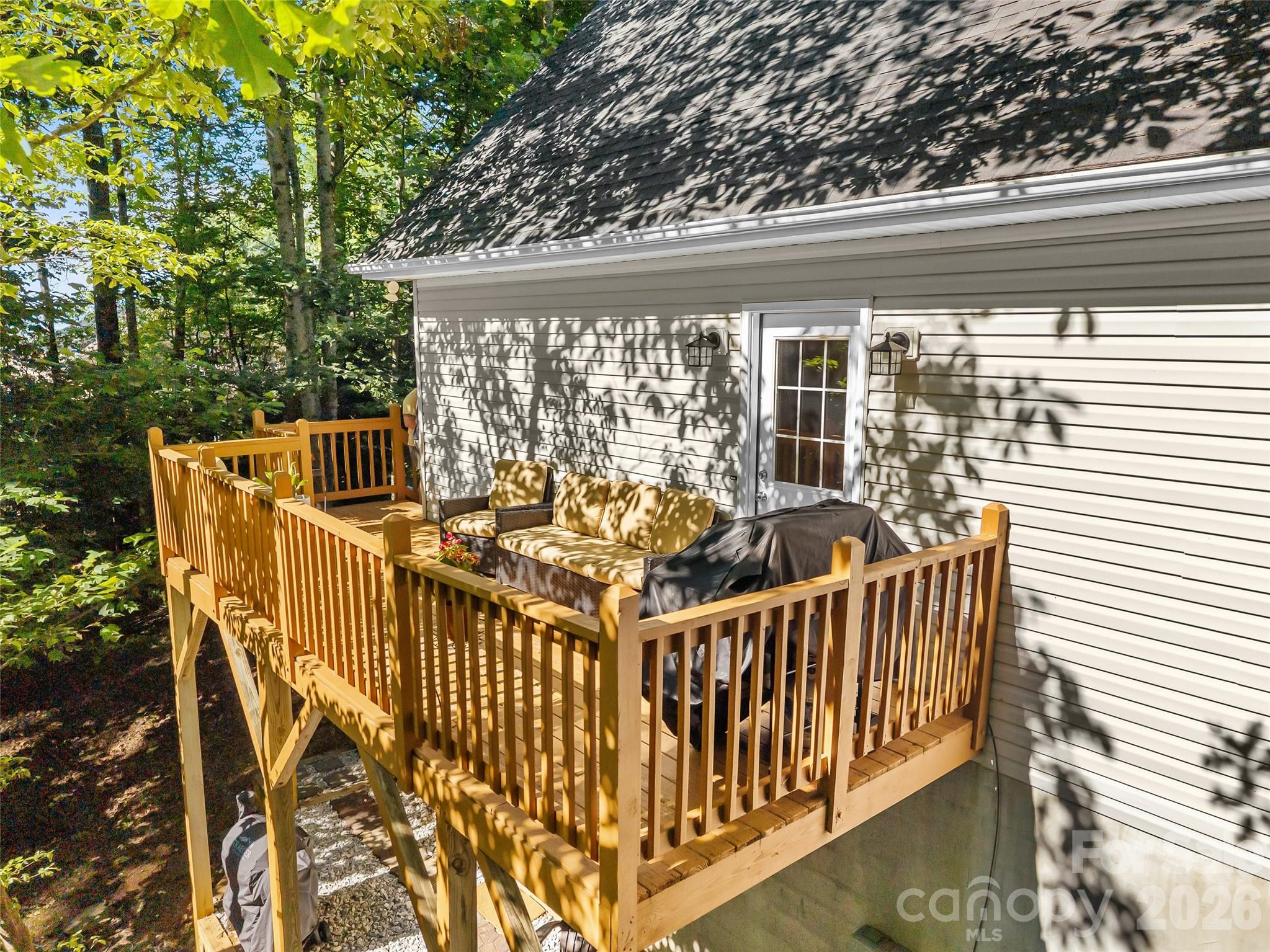 53 Honeysuckle Ridge Road Property Photo 25