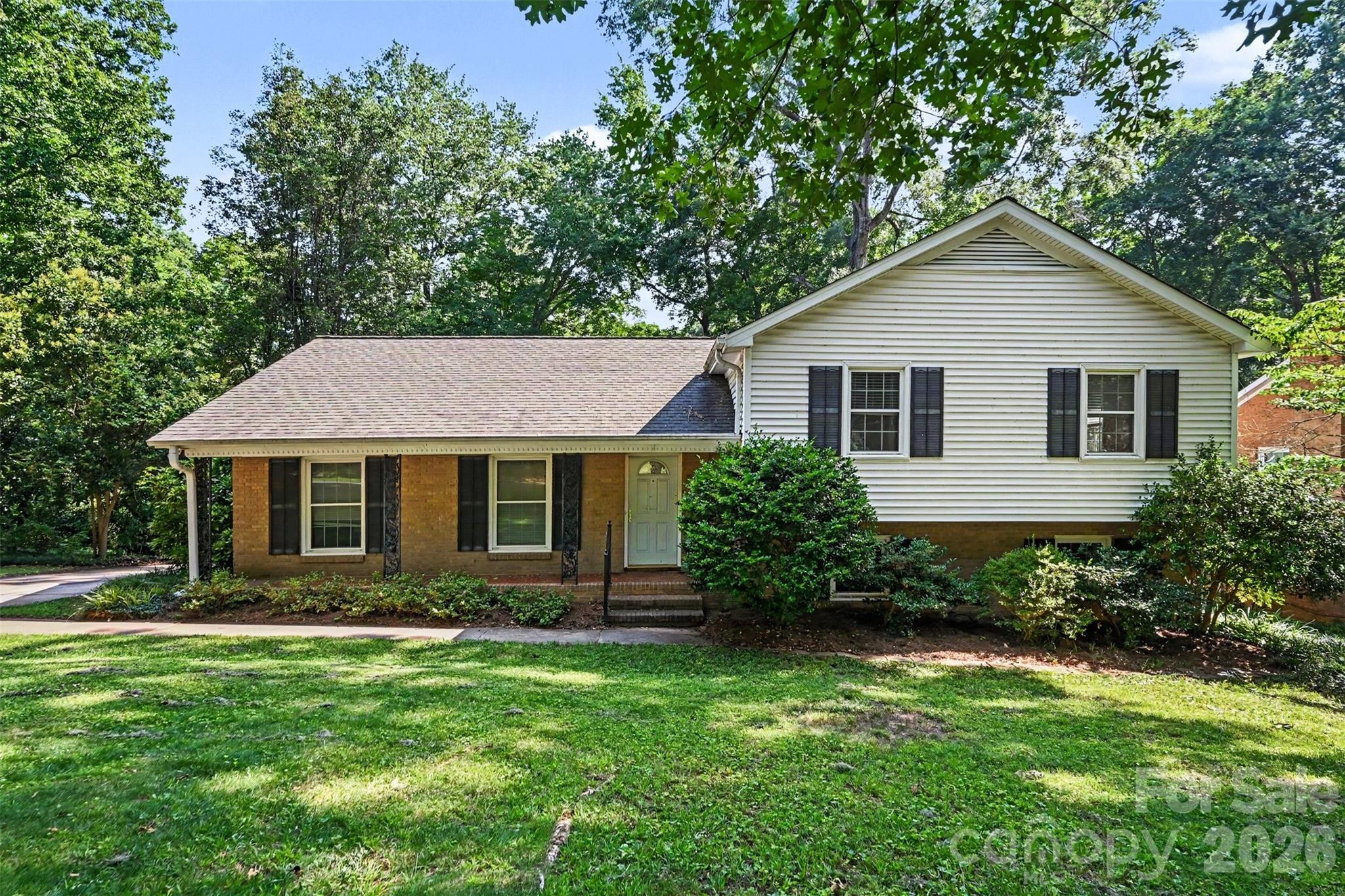 6207 Honegger Drive Property Photo 1