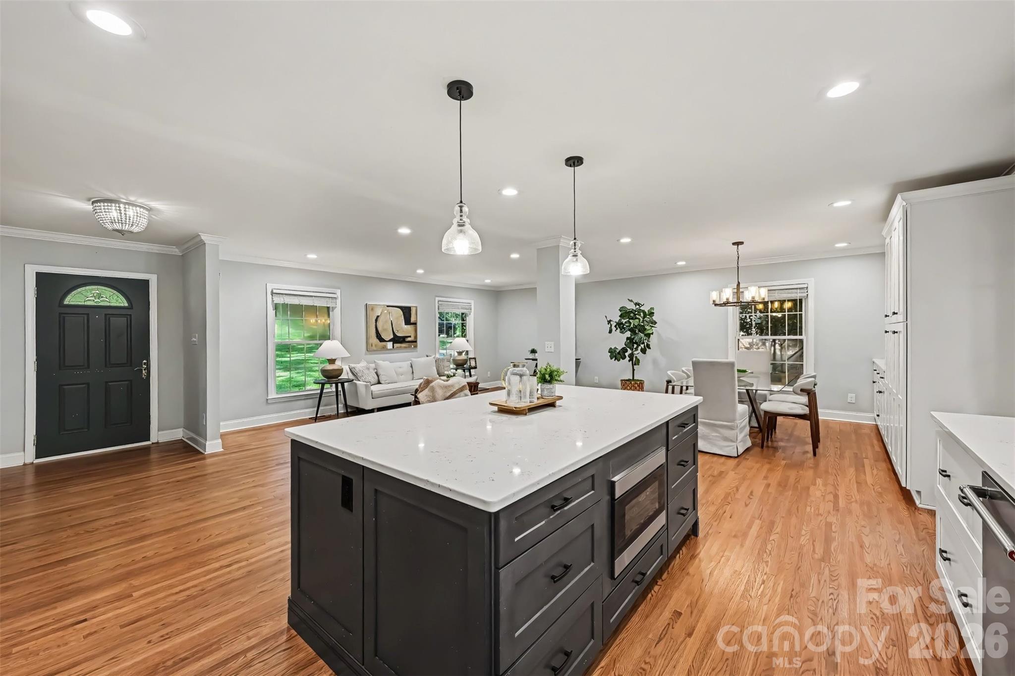 6207 Honegger Drive Property Photo 8