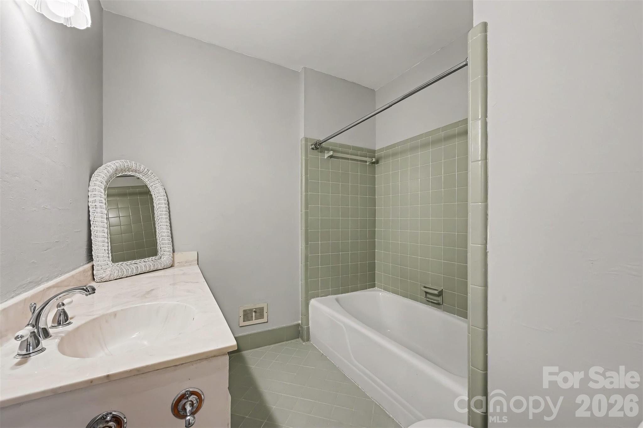 6207 Honegger Drive Property Photo 16