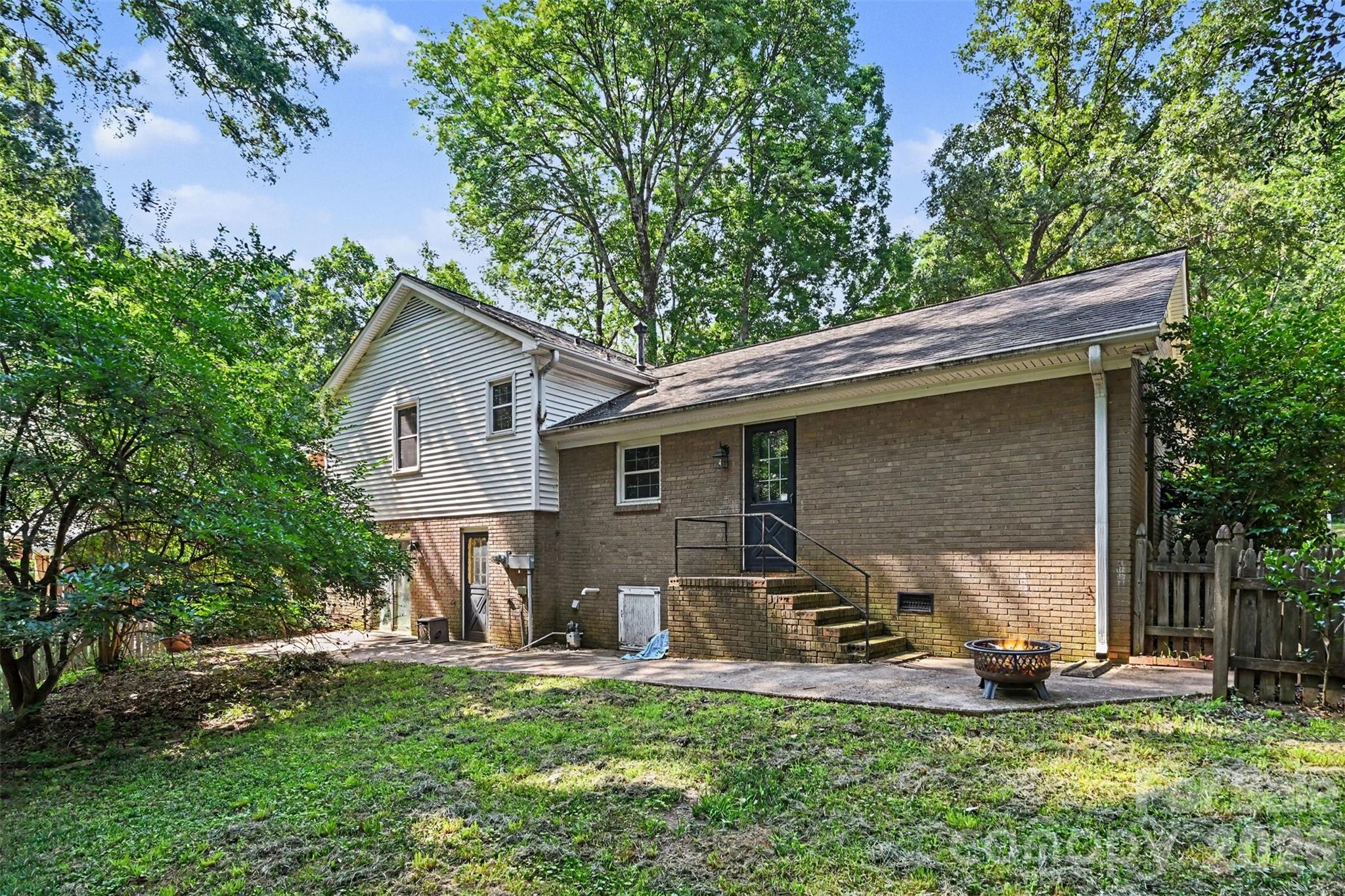 6207 Honegger Drive Property Photo 21