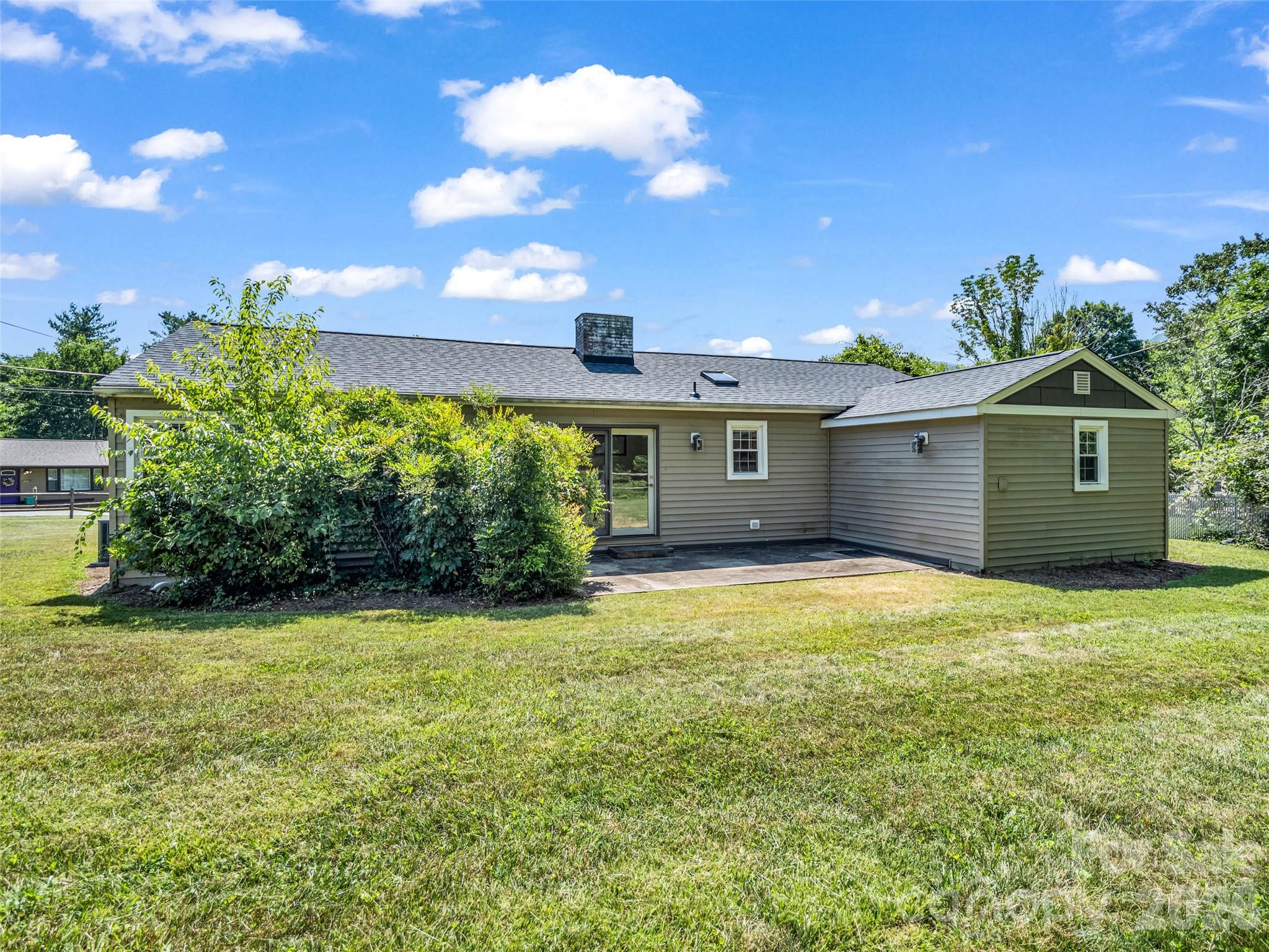 215 Varden Place Property Photo 6